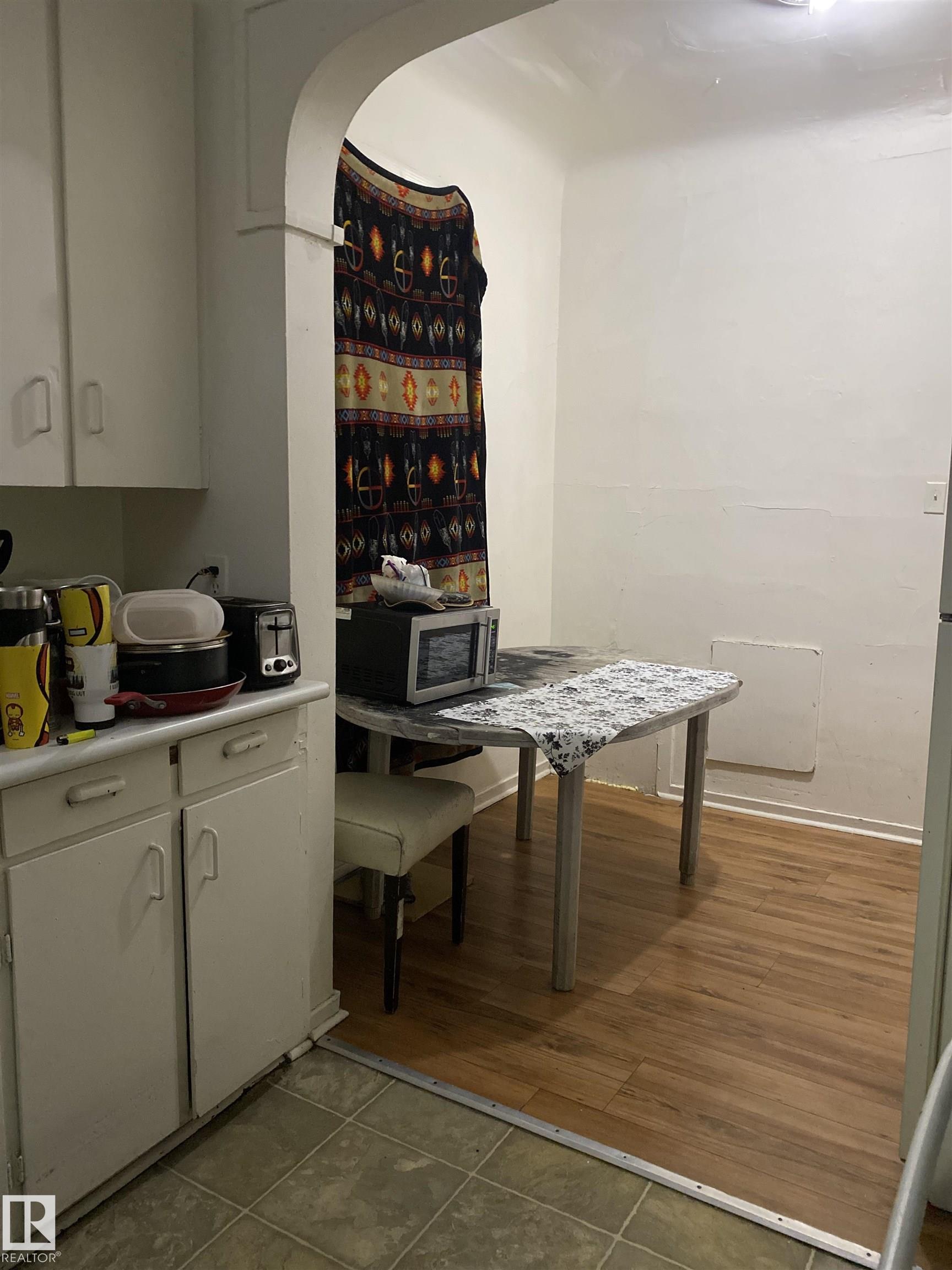 Photo 17 at 11320 89 Street NW, Alberta Avenue, Edmonton