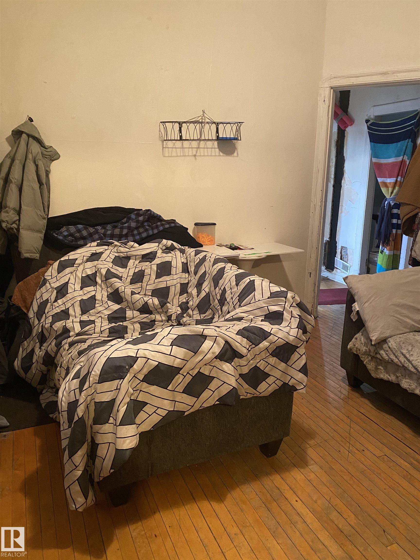 Photo 19 at 11320 89 Street NW, Alberta Avenue, Edmonton