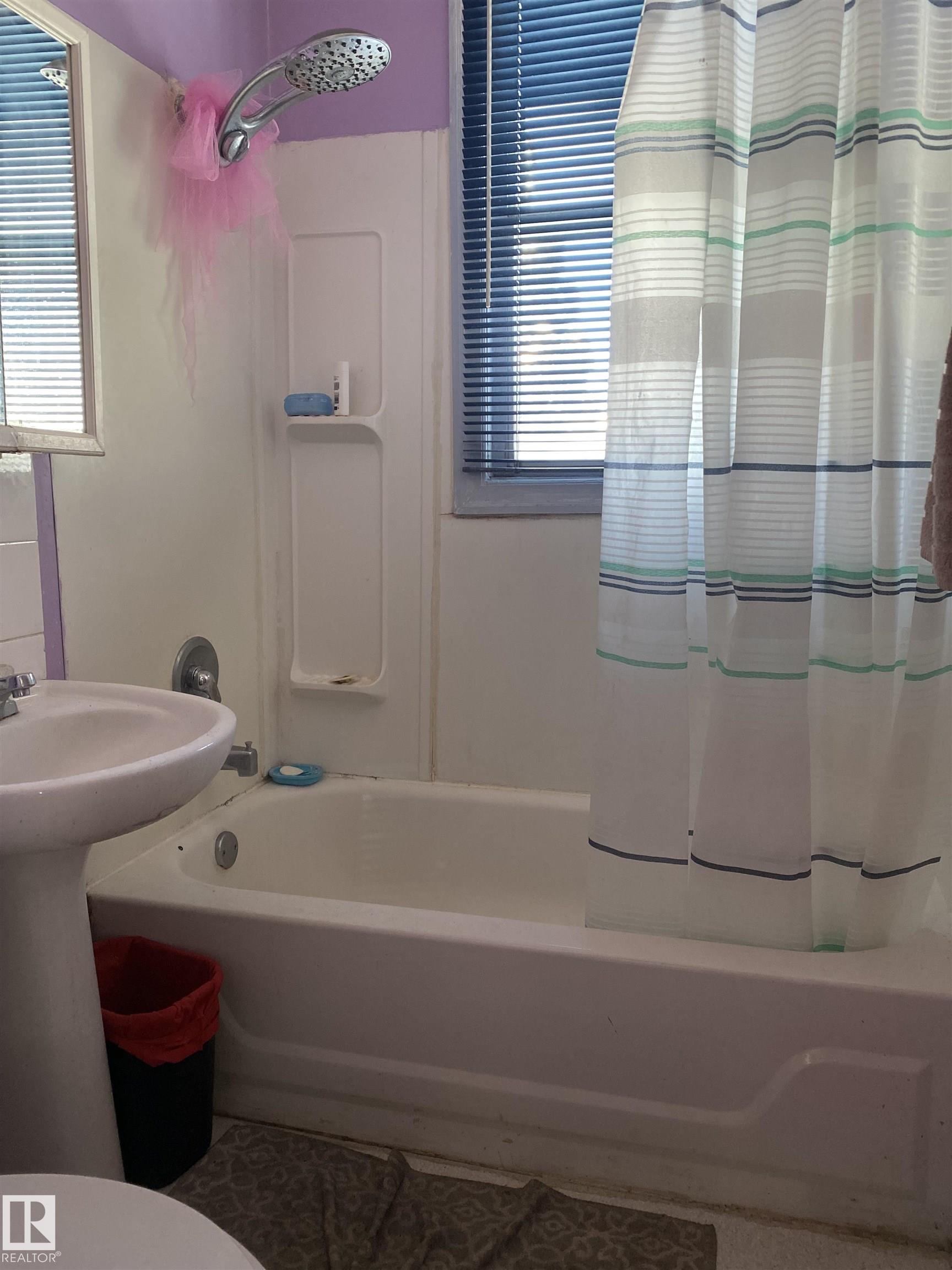 Photo 20 at 11320 89 Street NW, Alberta Avenue, Edmonton