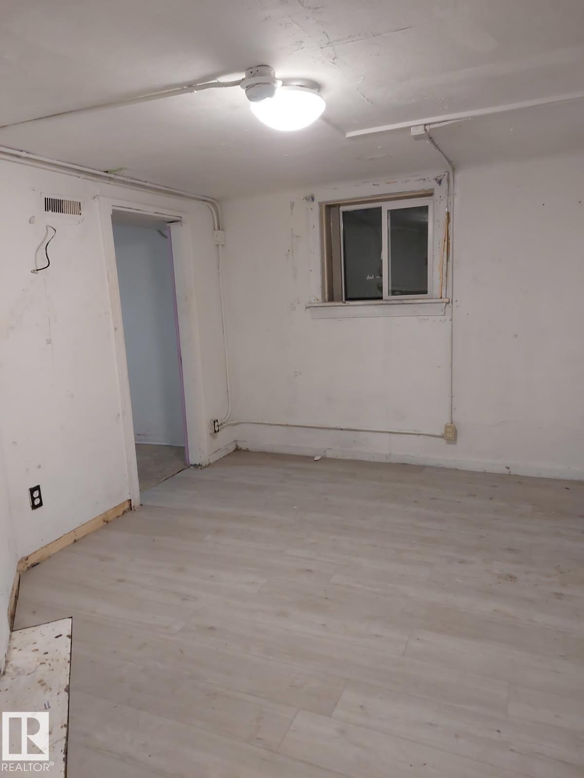 Photo 24 at 11320 89 Street NW, Alberta Avenue, Edmonton