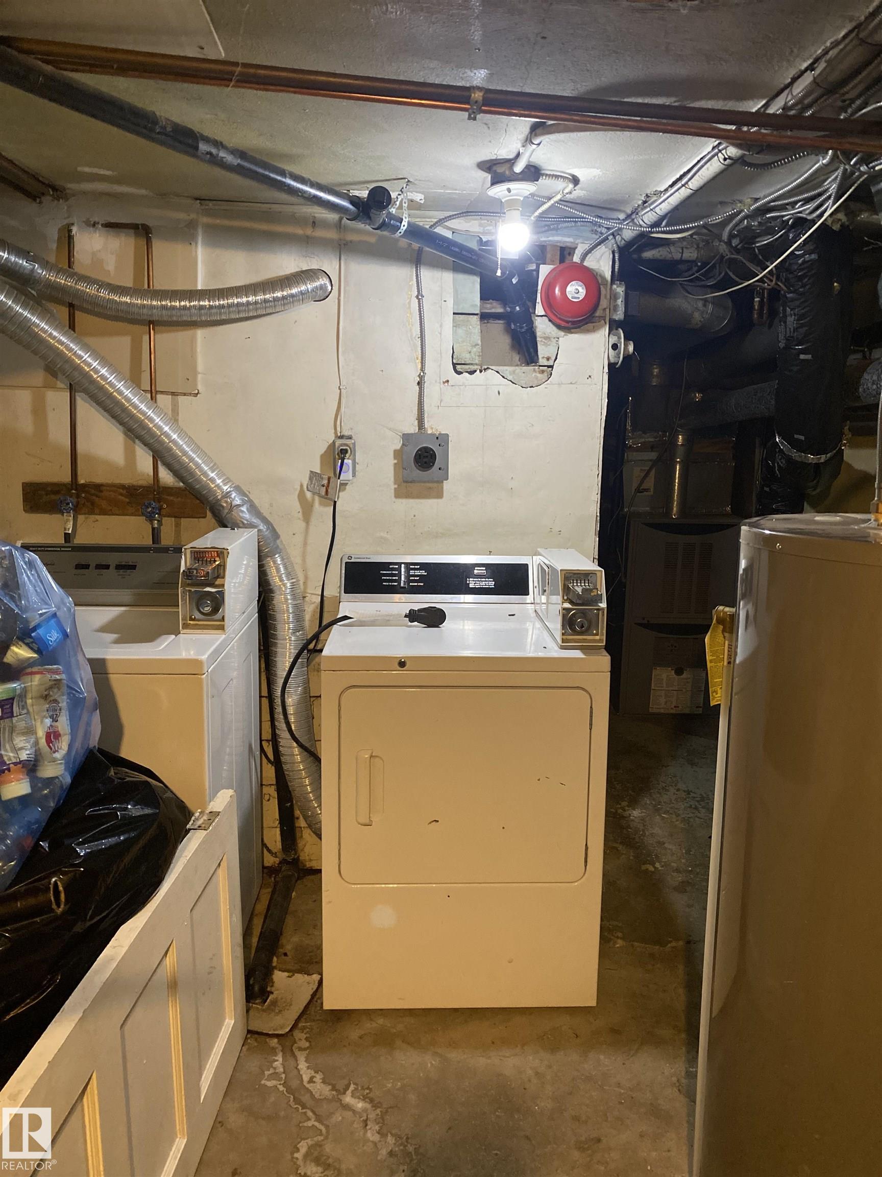 Photo 26 at 11320 89 Street NW, Alberta Avenue, Edmonton