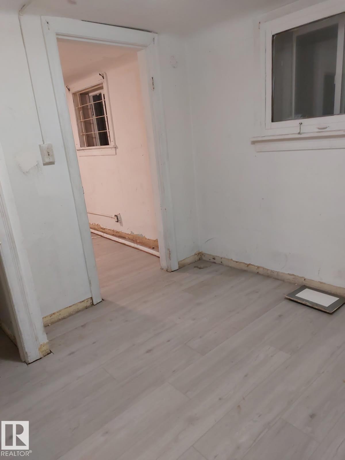 Photo 30 at 11320 89 Street NW, Alberta Avenue, Edmonton