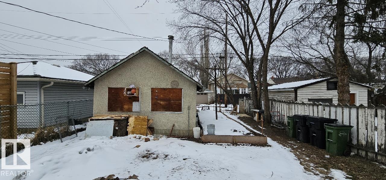 Photo 31 at 11320 89 Street NW, Alberta Avenue, Edmonton