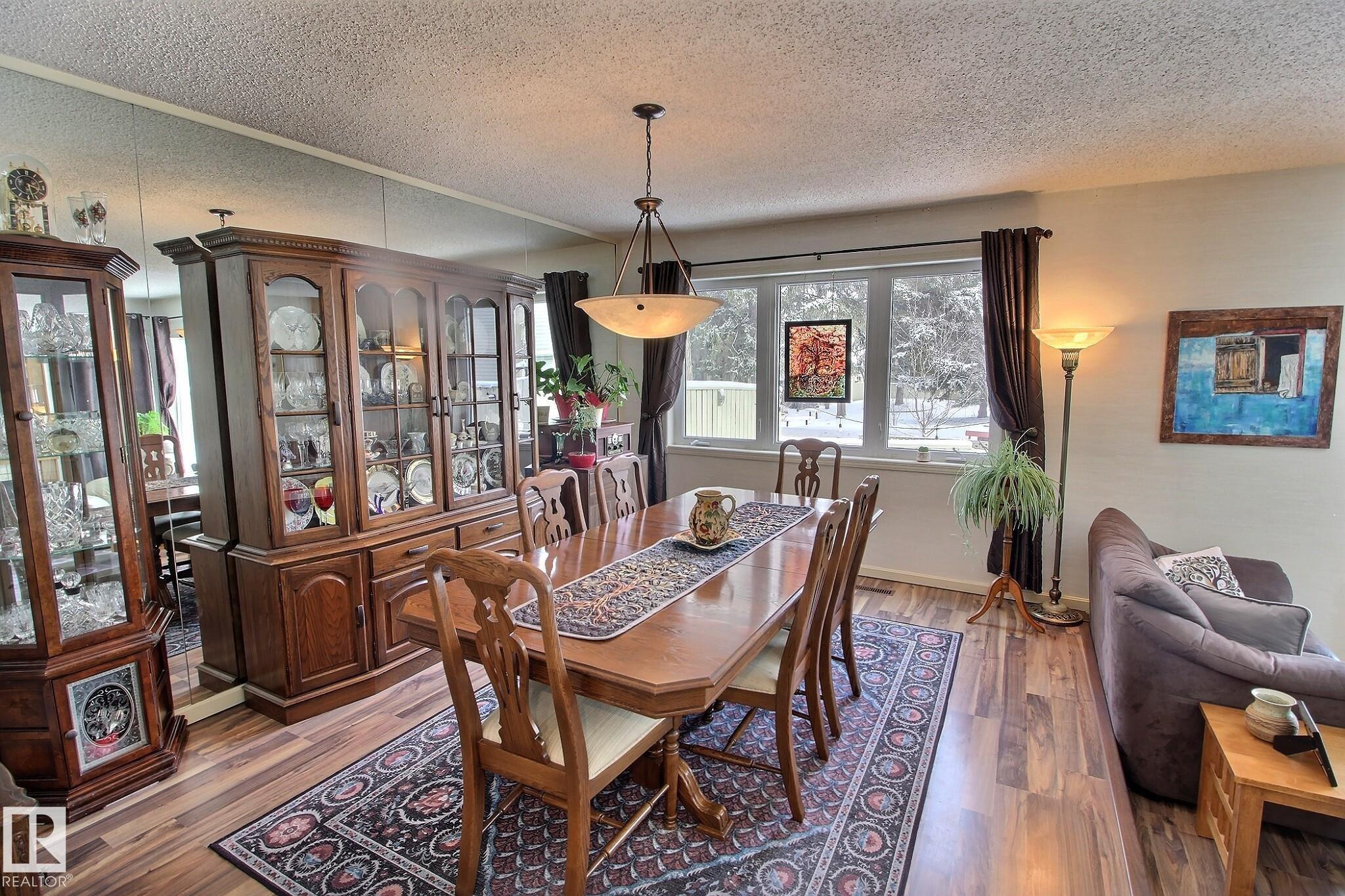 Photo 8 at 1035 109 Street NW, Bearspaw, Edmonton