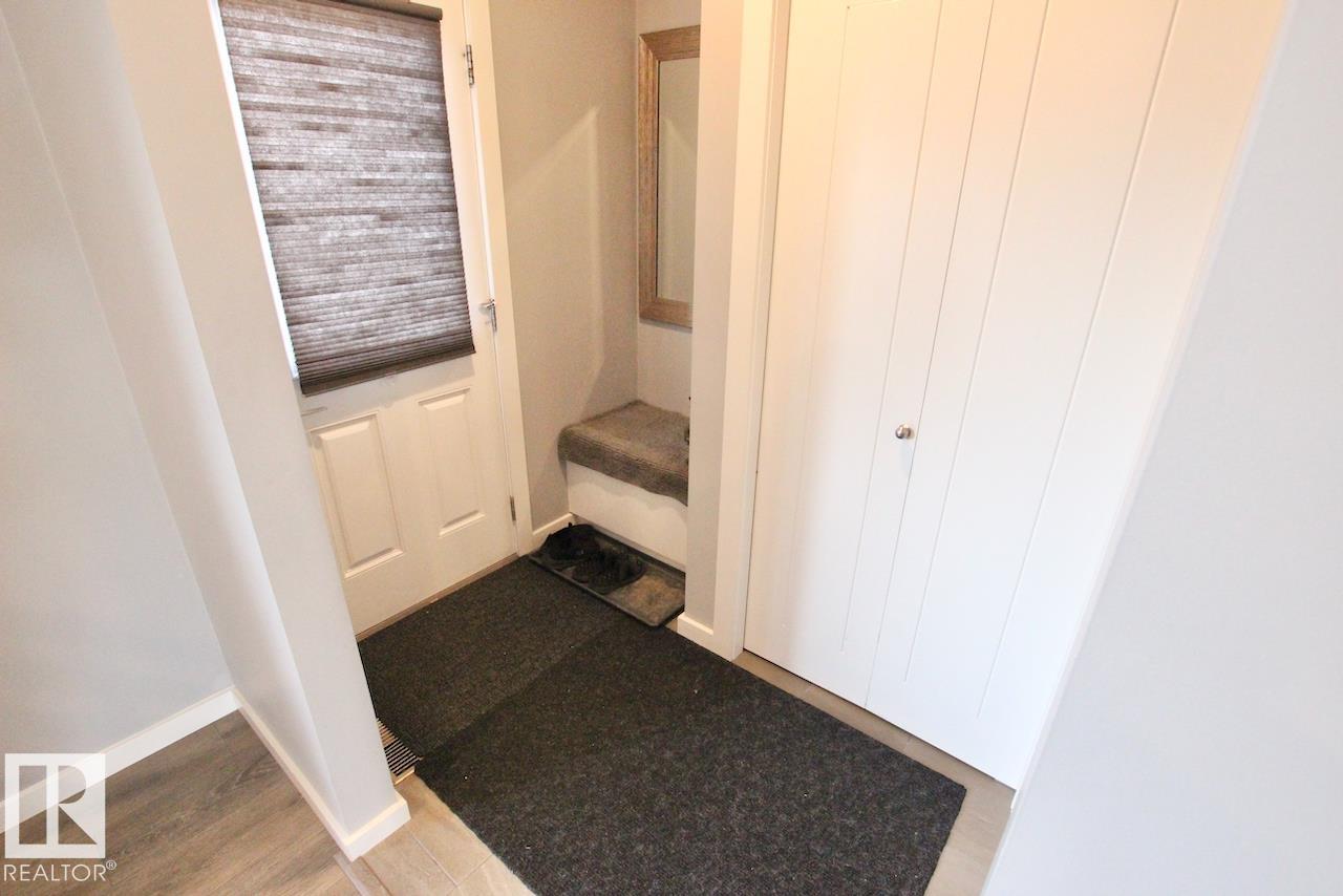 Photo 18 at 2652 Maple Way NW, Maple Crest, Edmonton