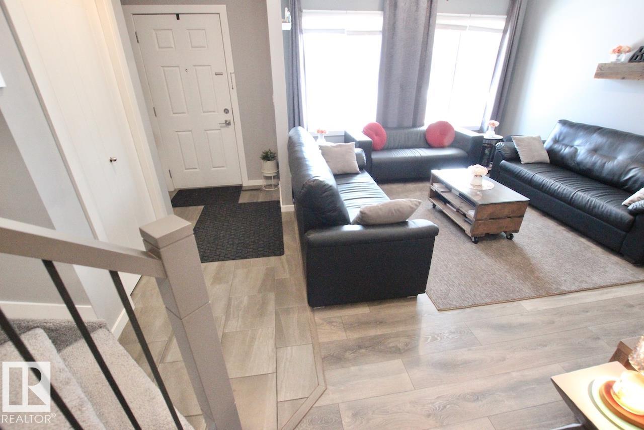 2652 Maple Way NW, Maple Crest, Edmonton