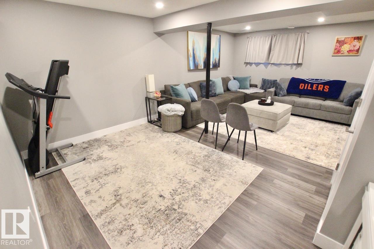 Photo 38 at 2652 Maple Way NW, Maple Crest, Edmonton