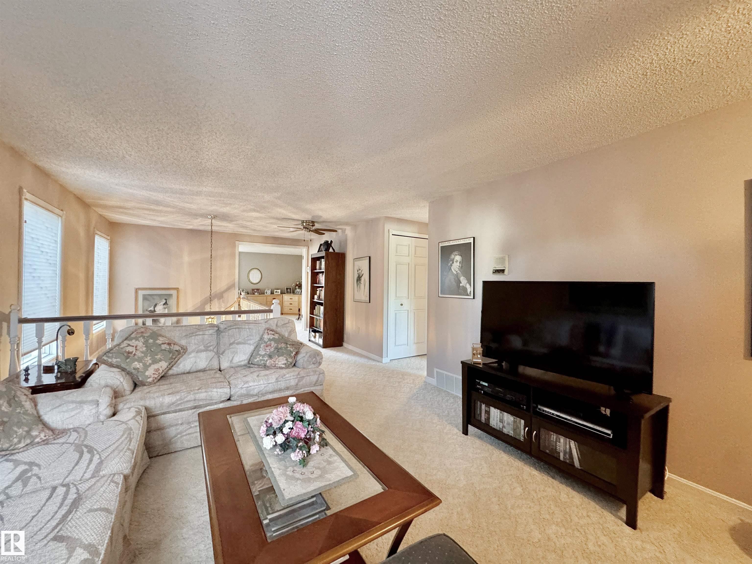 Photo 14 at 1057 109 Street NW, Bearspaw, Edmonton