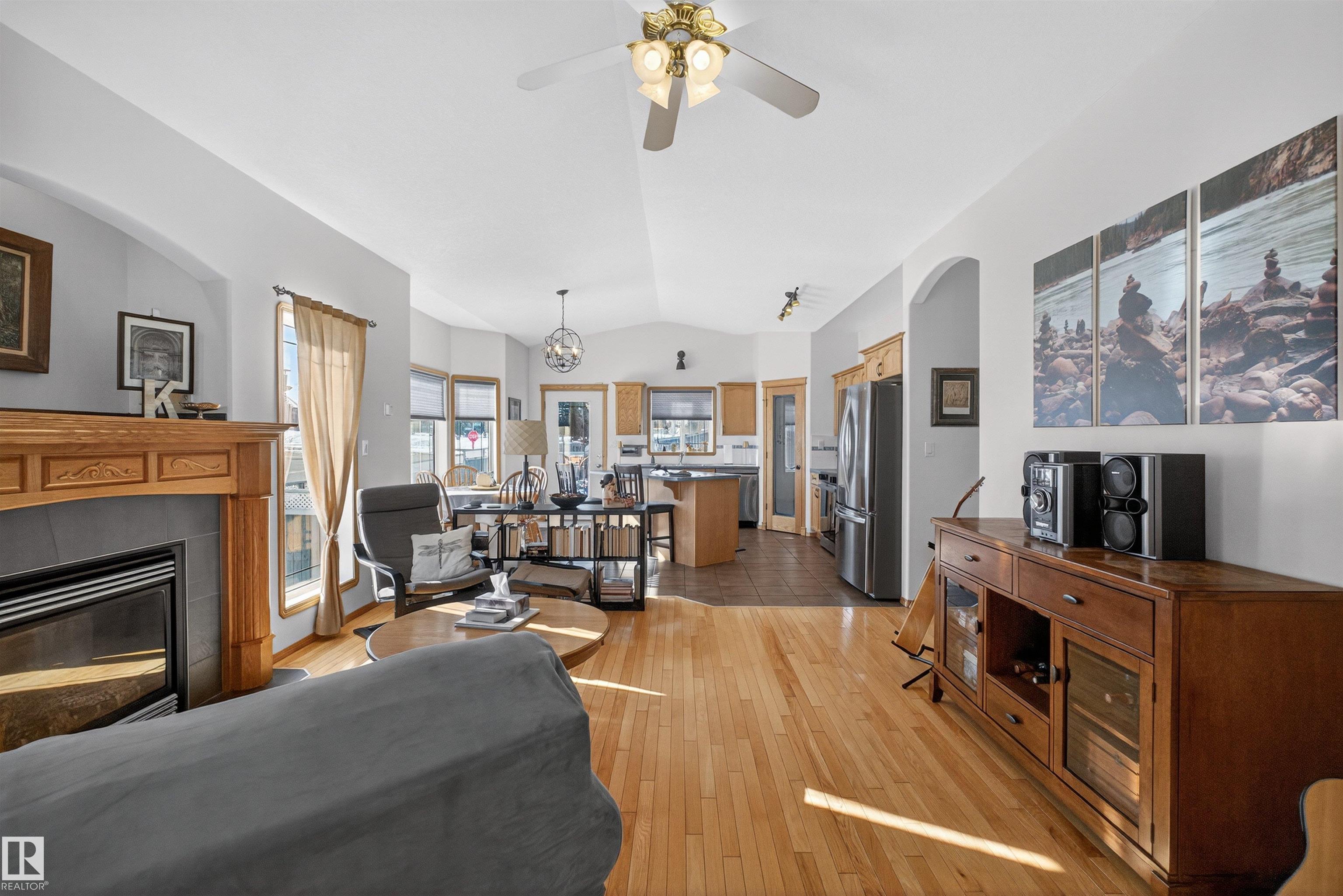 21 Halverson Court, Hilldowns, Spruce Grove