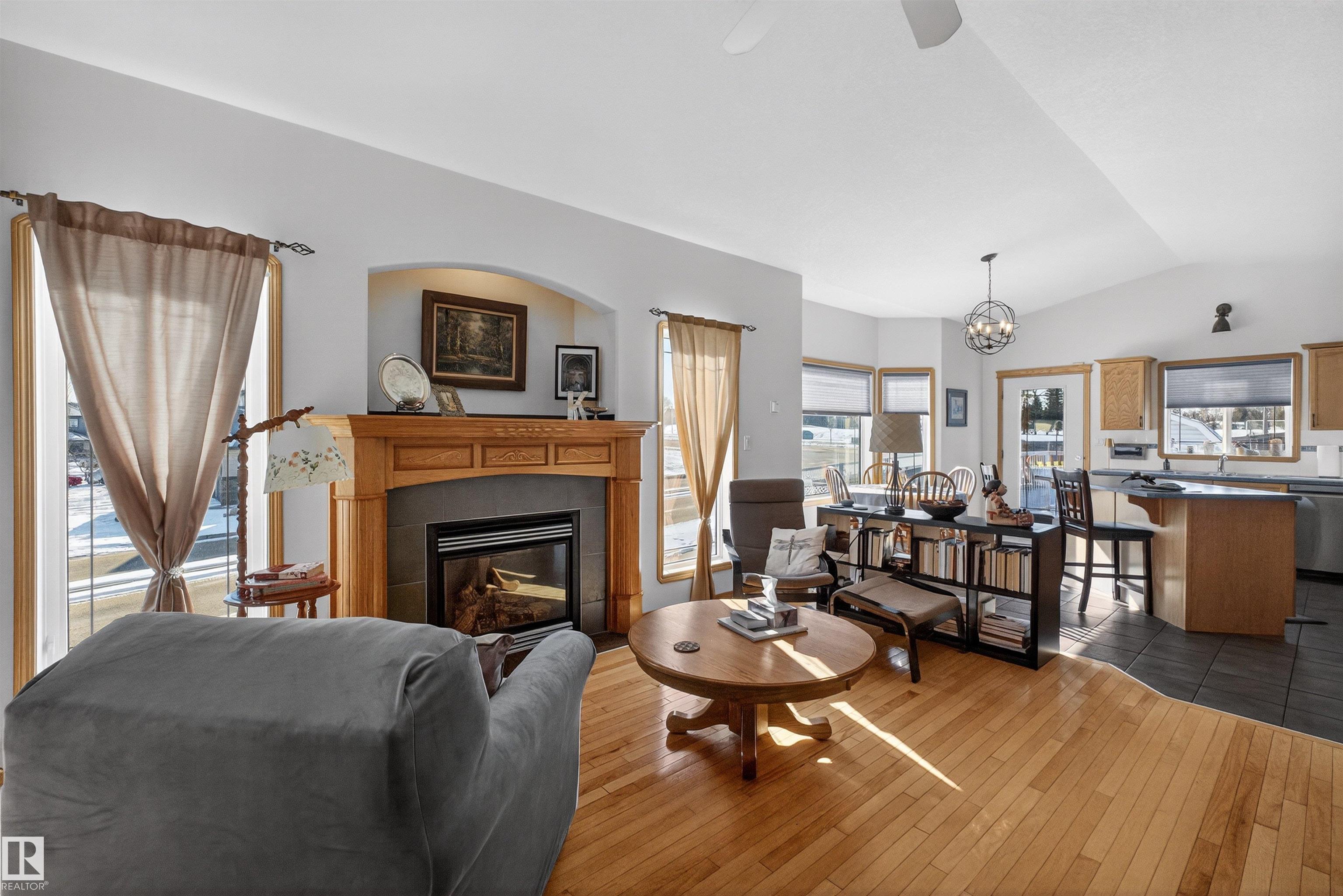 21 Halverson Court, Hilldowns, Spruce Grove