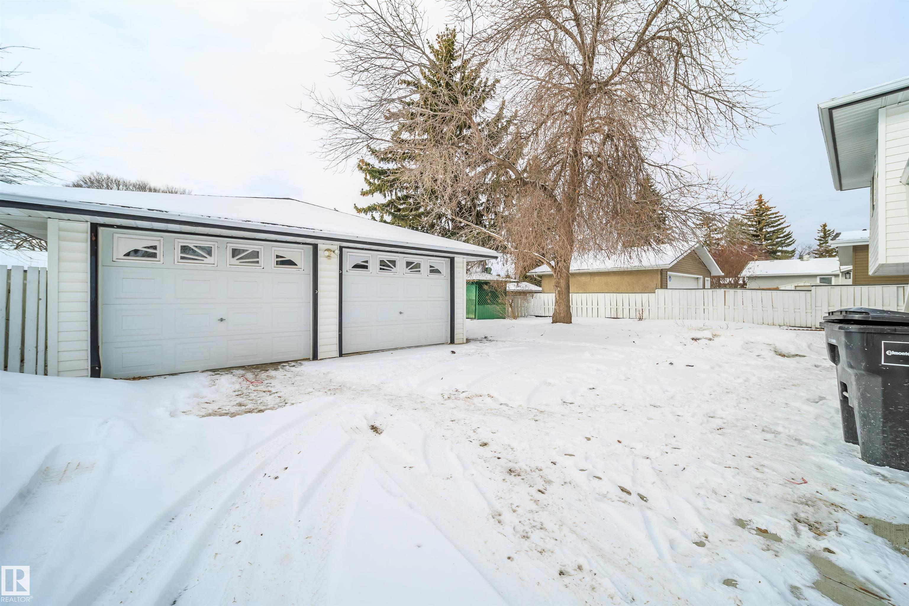Photo 11 at 6411 149 Avenue NW, Mcleod, Edmonton