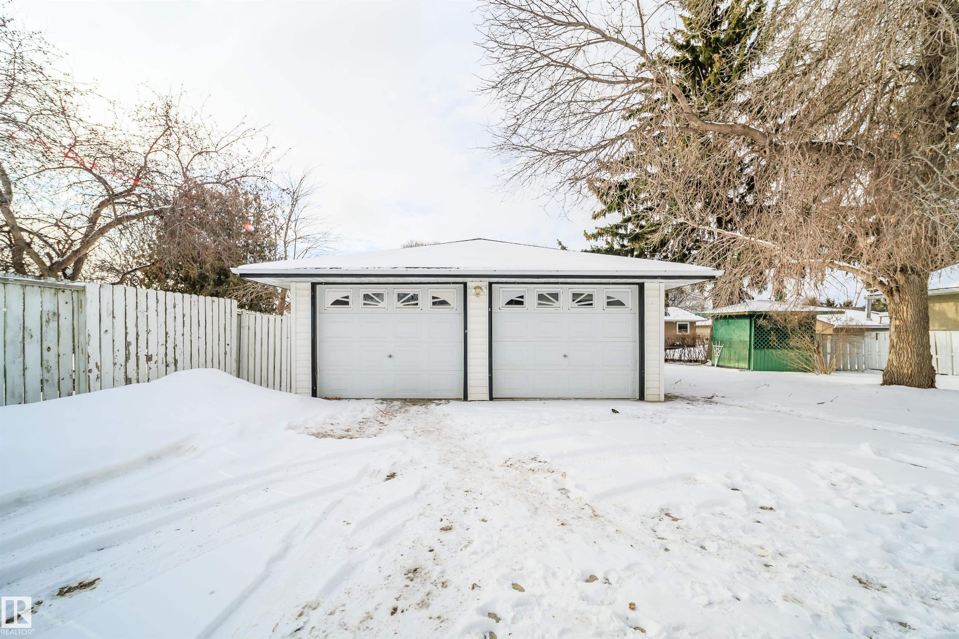 Photo 10 at 6411 149 Avenue NW, Mcleod, Edmonton