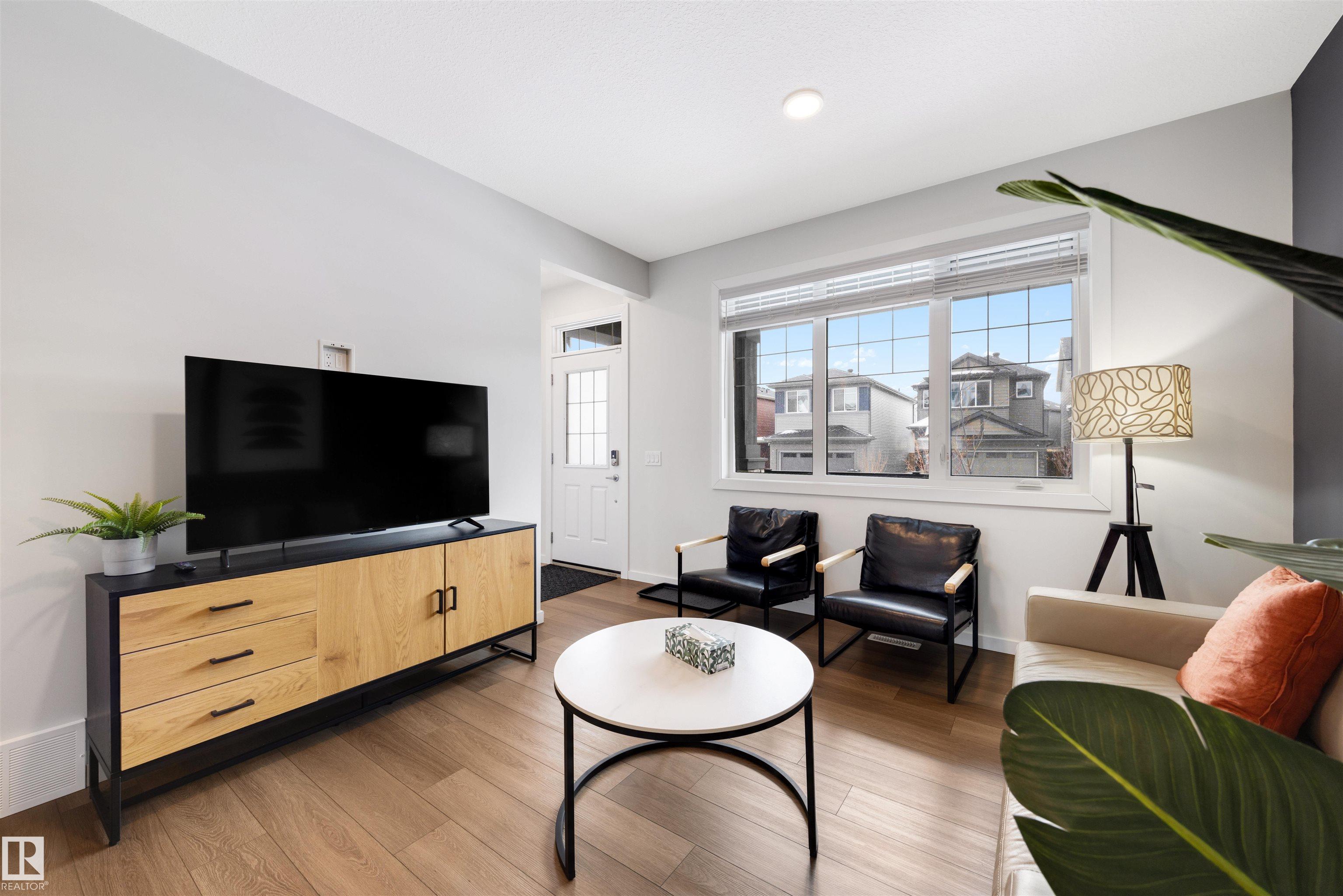 8125 226a Street NW, Rosenthal, Edmonton