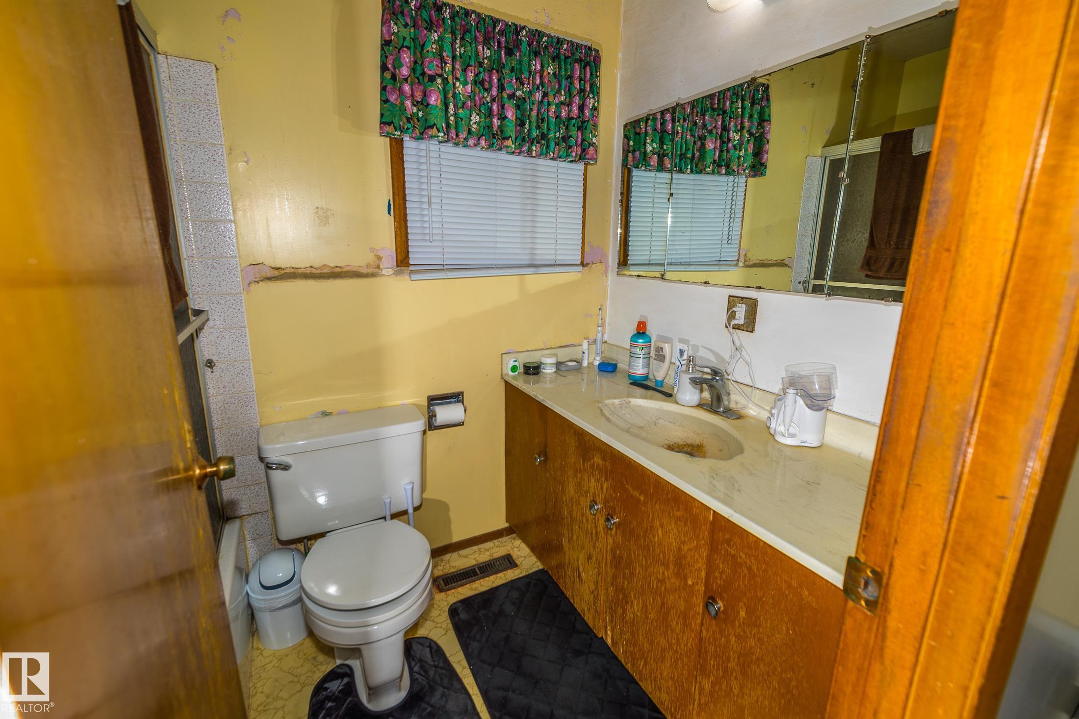 https://zimg.paragon.ice.com/ParagonImages/Property/PM/RAE/225392787/13/0/0/db2e585fd423ece51e1e88af7118ba36/1/2383aa64b62228630b33b0b0304d781e/225392787-95917210-1577-46b1-962f-61a3c9ece0e1.JPG