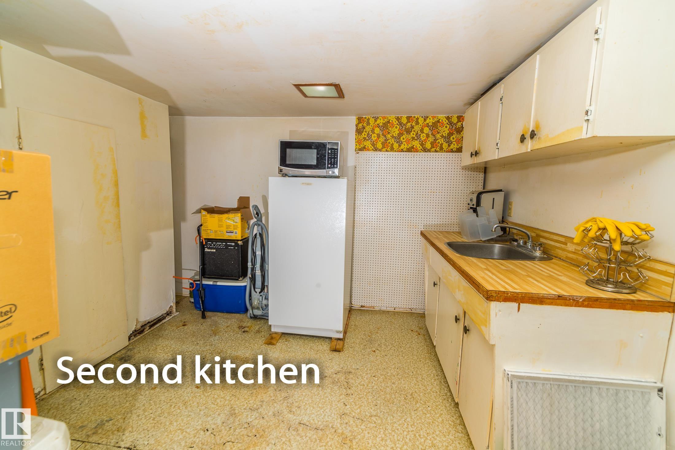 https://zimg.paragon.ice.com/ParagonImages/Property/PM/RAE/225392787/15/0/0/6a220150ec74d7a8139743b1ce8075ed/1/2383aa64b62228630b33b0b0304d781e/225392787-bb3fa6da-0f68-46b3-9315-fa5447199a6a.JPG