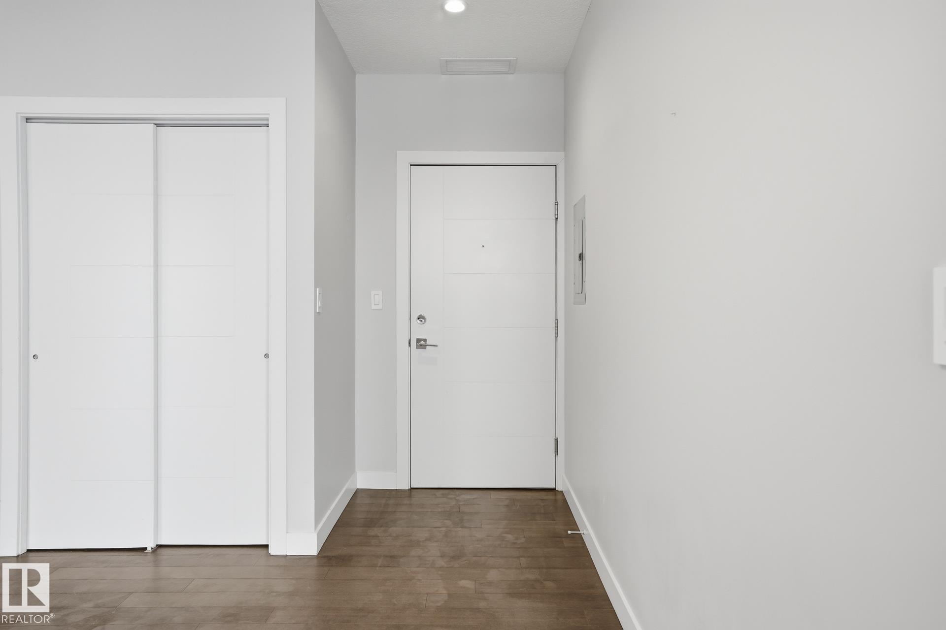 Photo 6 at 801 - 10238 103 Street NW, Downtown, Edmonton