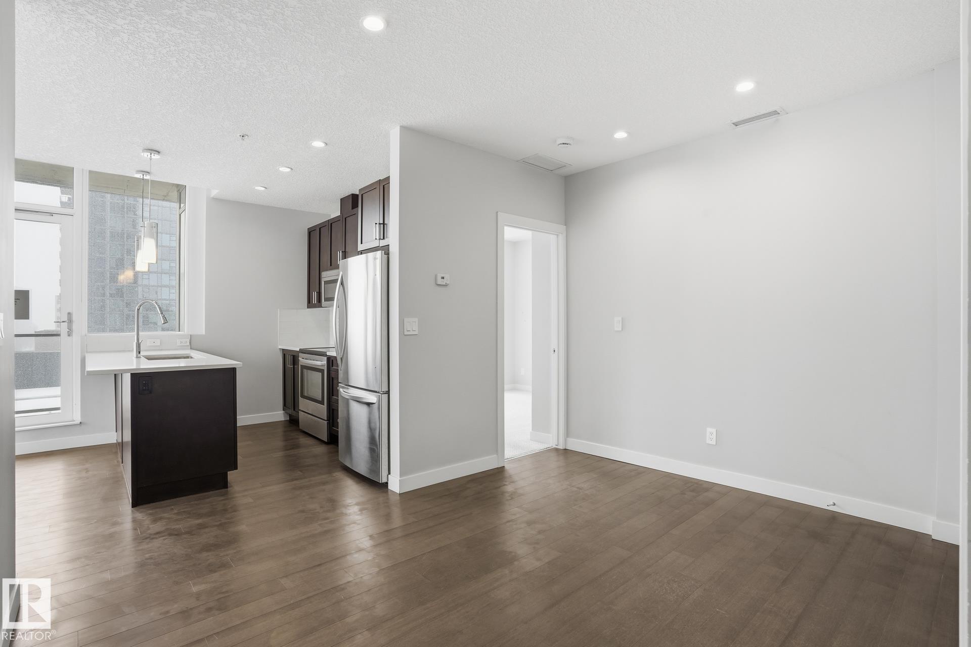 Photo 8 at 801 - 10238 103 Street NW, Downtown, Edmonton