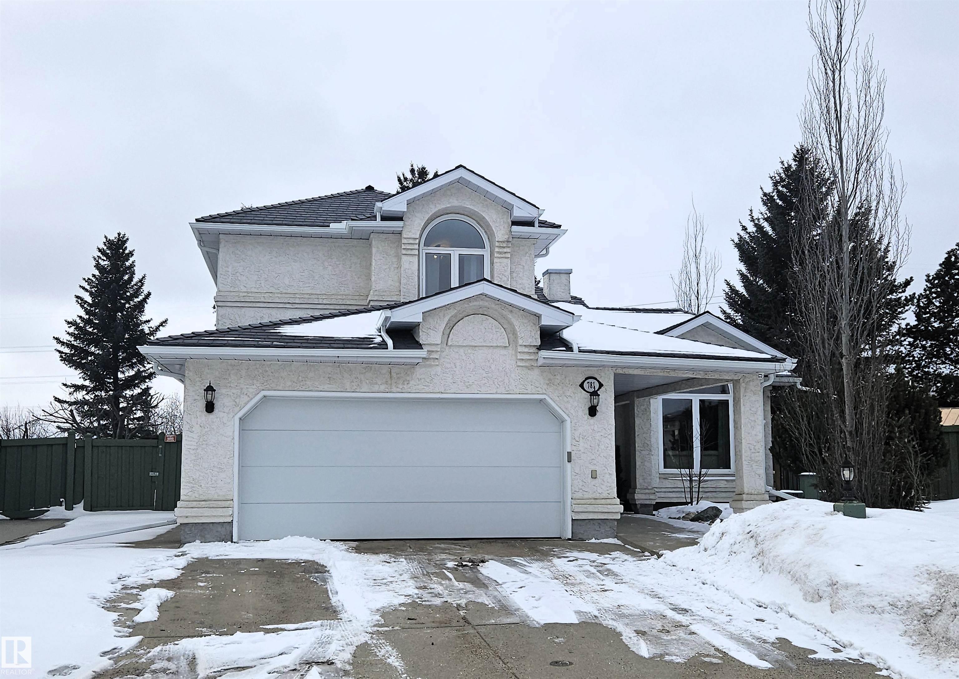 Photo 2 at 781 Wells Wynd NW, Wedgewood Heights, Edmonton