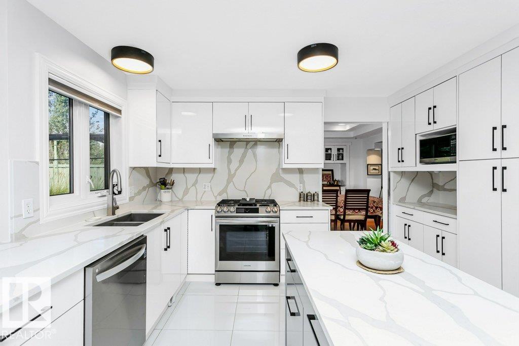 Photo 15 at 781 Wells Wynd NW, Wedgewood Heights, Edmonton