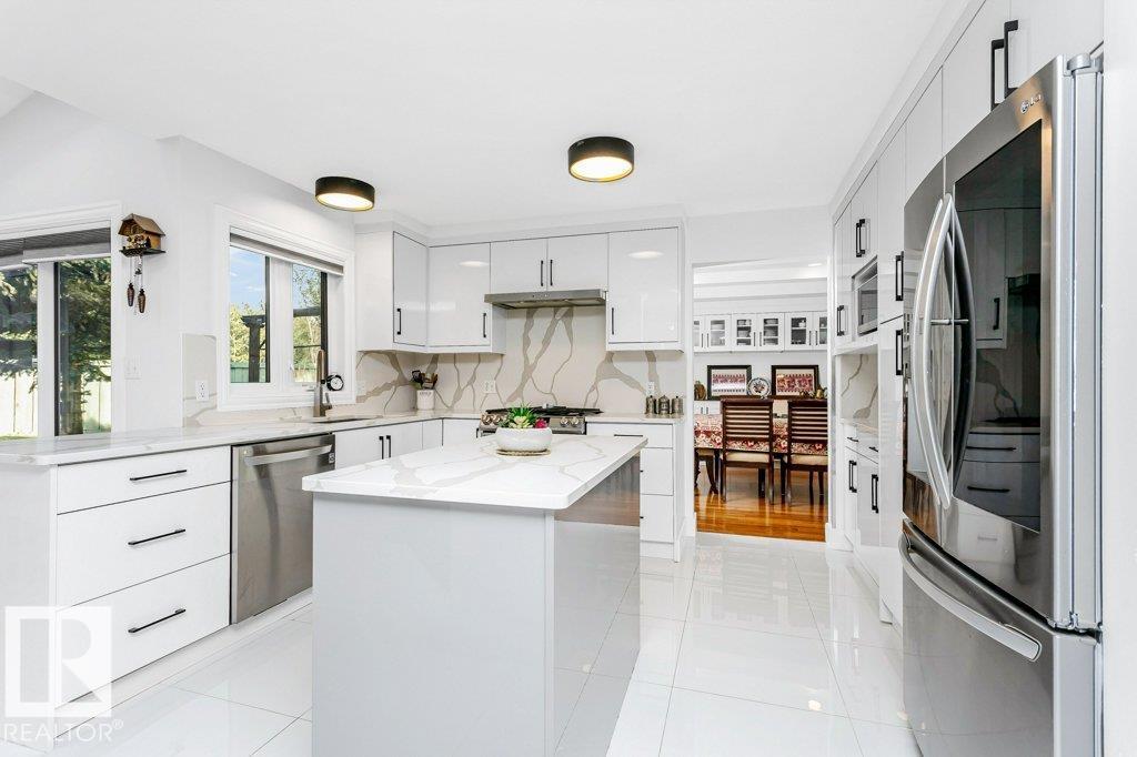 Photo 18 at 781 Wells Wynd NW, Wedgewood Heights, Edmonton