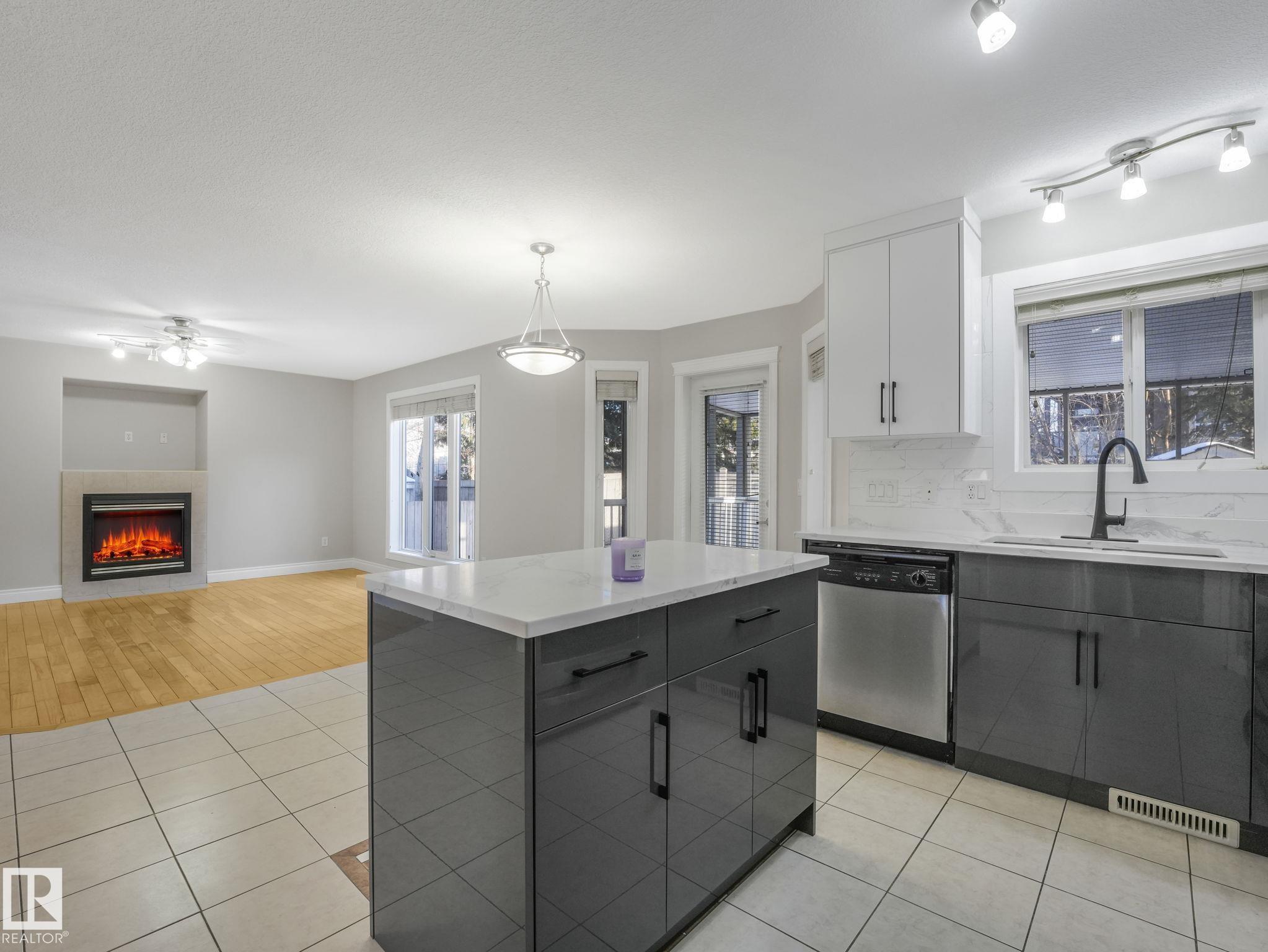 Photo 15 at 13459 140 Avenue NW, Hudson, Edmonton