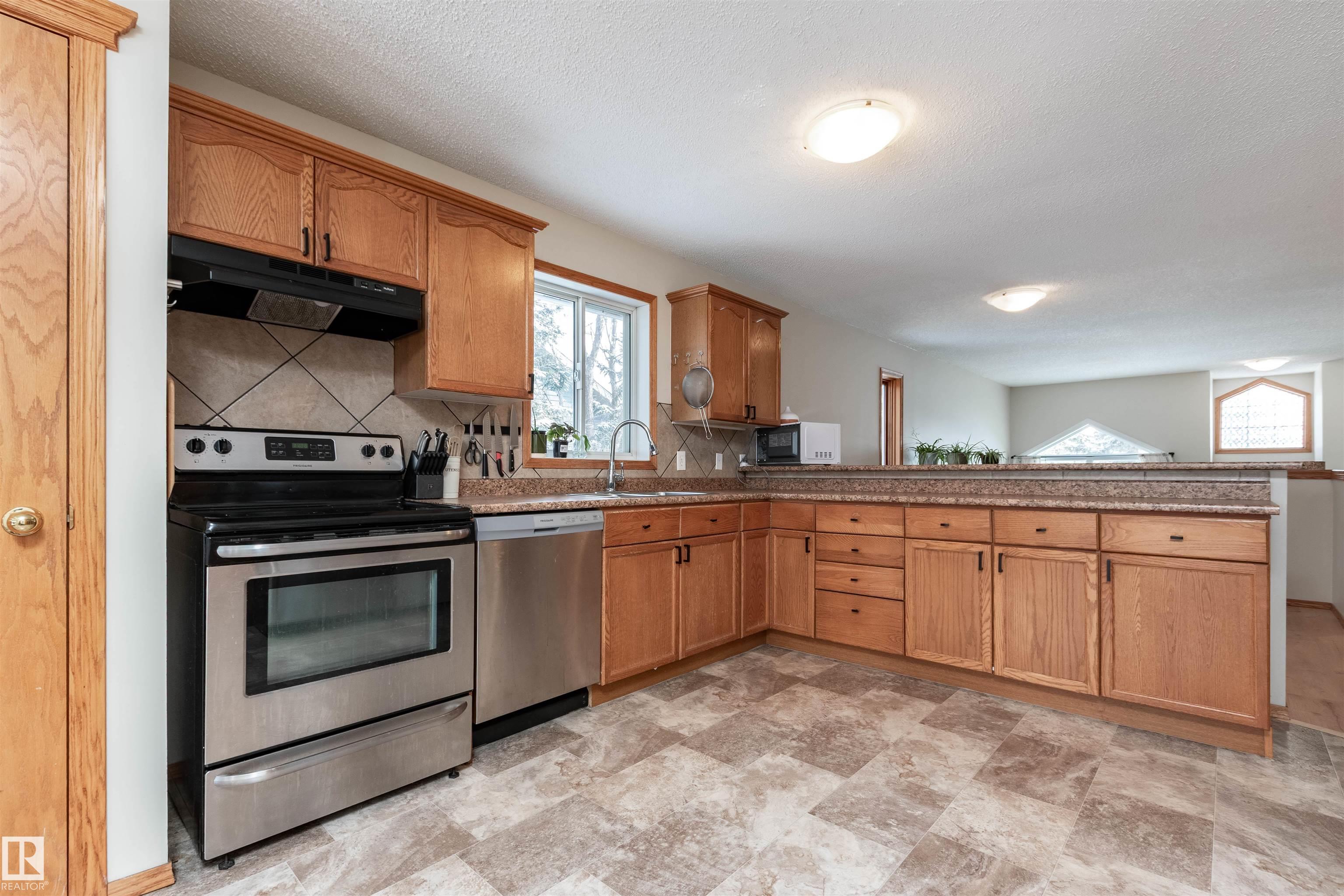 Photo 8 at 221 Grandin Drive, Morinville