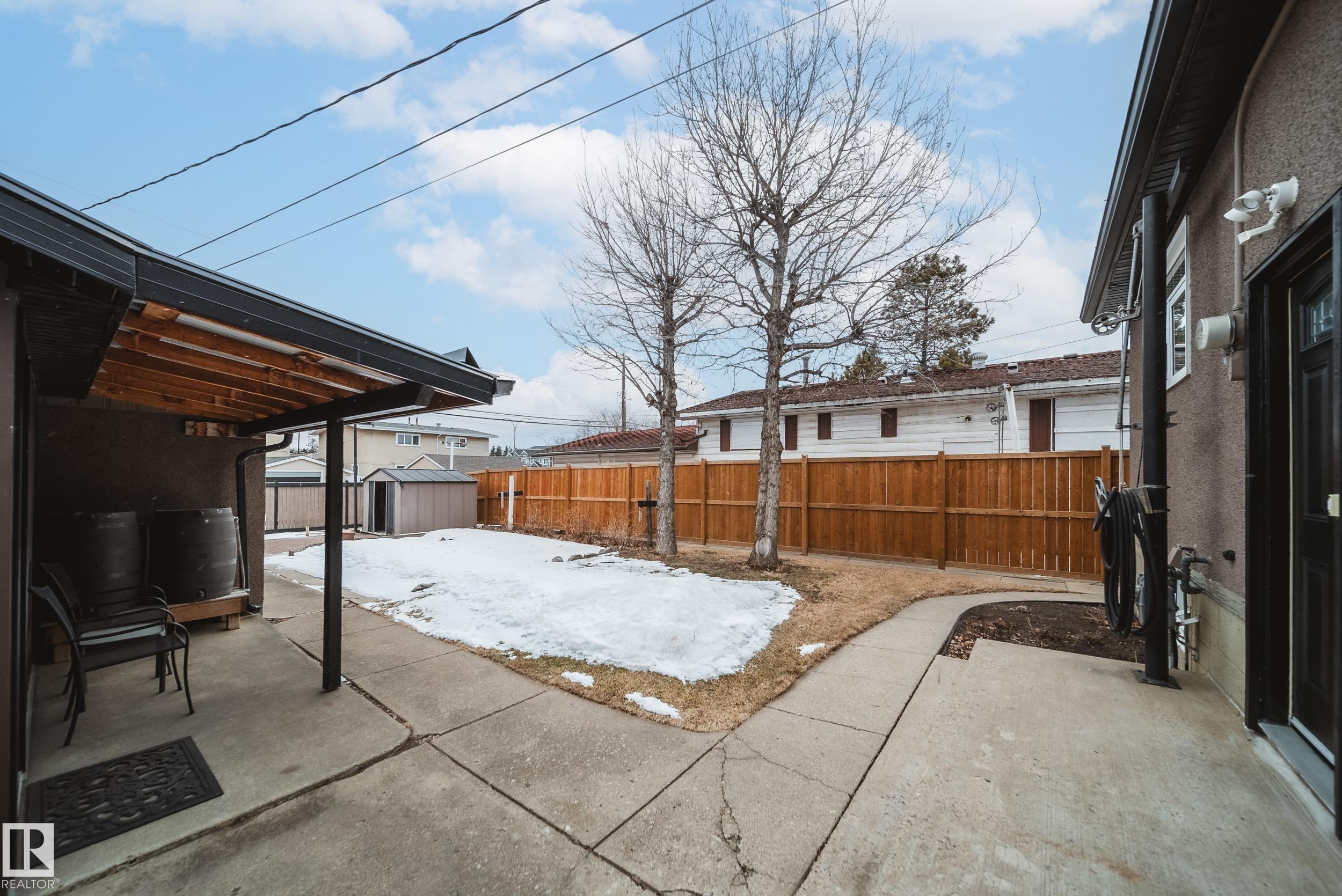 Photo 15 at 6052 105b Street NW, Pleasantview, Edmonton