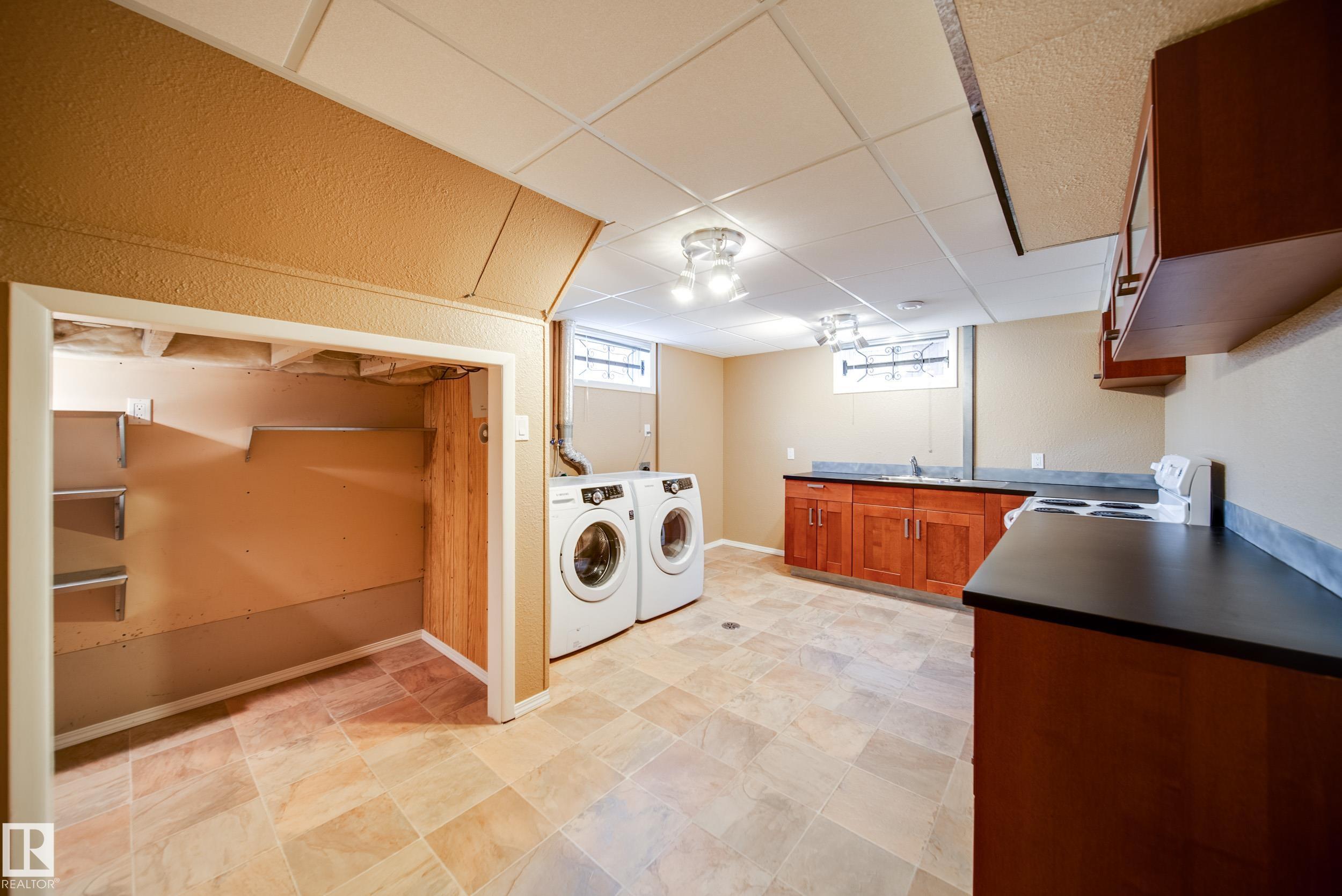 Photo 21 at 6052 105b Street NW, Pleasantview, Edmonton