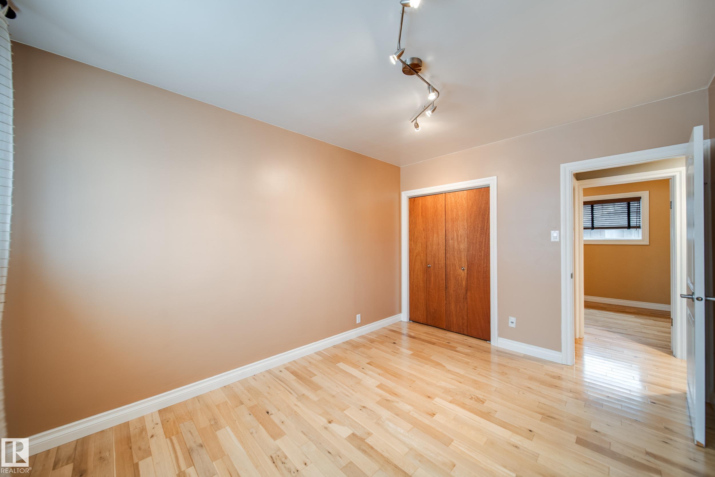 Photo 24 at 6052 105b Street NW, Pleasantview, Edmonton