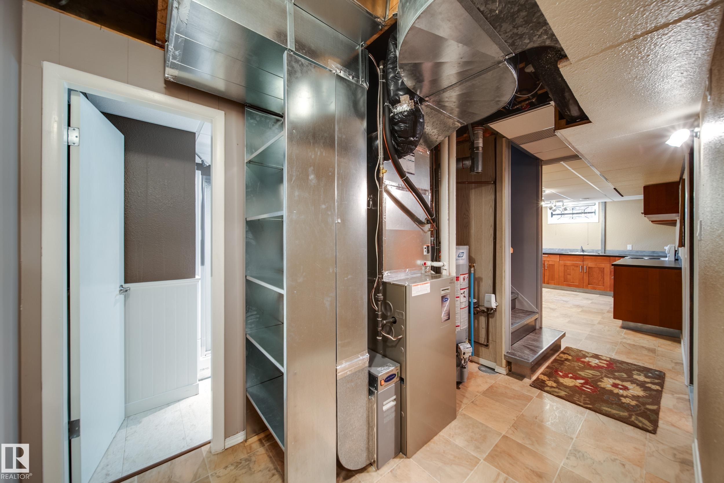 Photo 33 at 6052 105b Street NW, Pleasantview, Edmonton