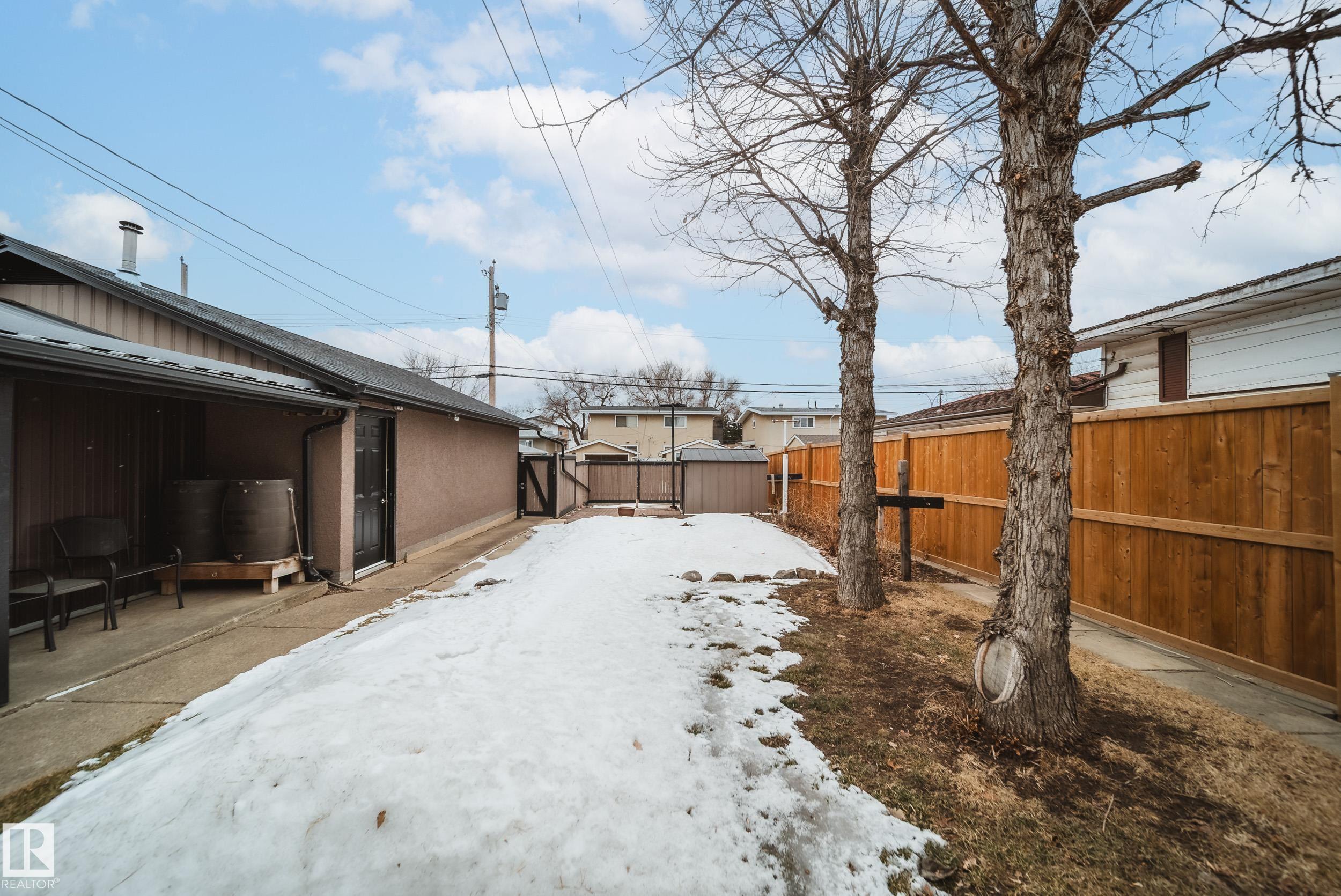 Photo 34 at 6052 105b Street NW, Pleasantview, Edmonton