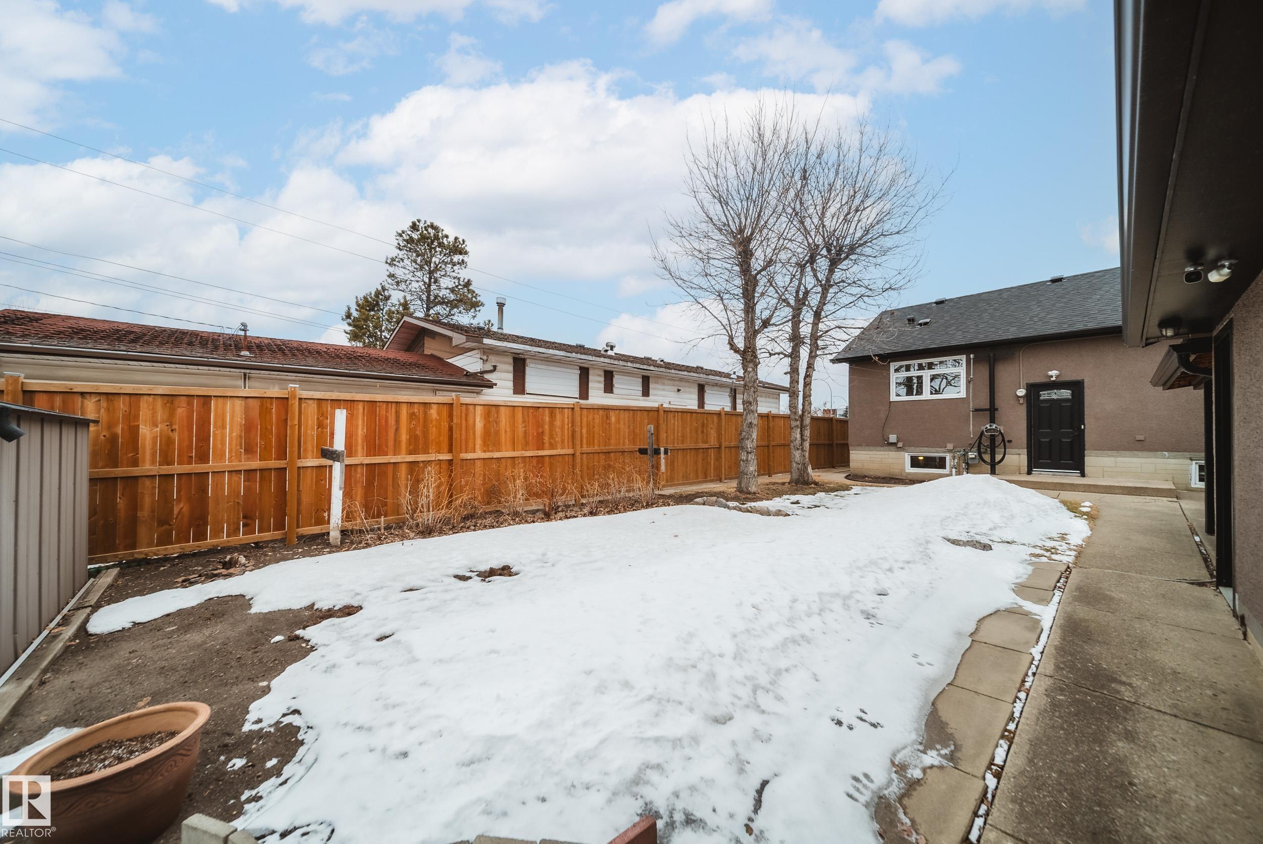 Photo 37 at 6052 105b Street NW, Pleasantview, Edmonton