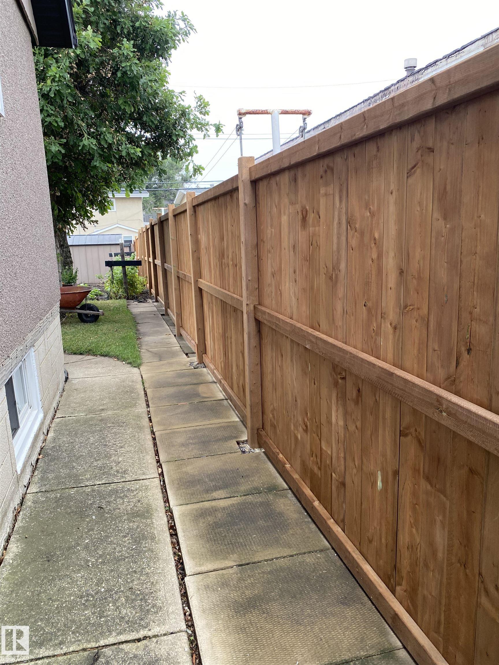 Photo 39 at 6052 105b Street NW, Pleasantview, Edmonton