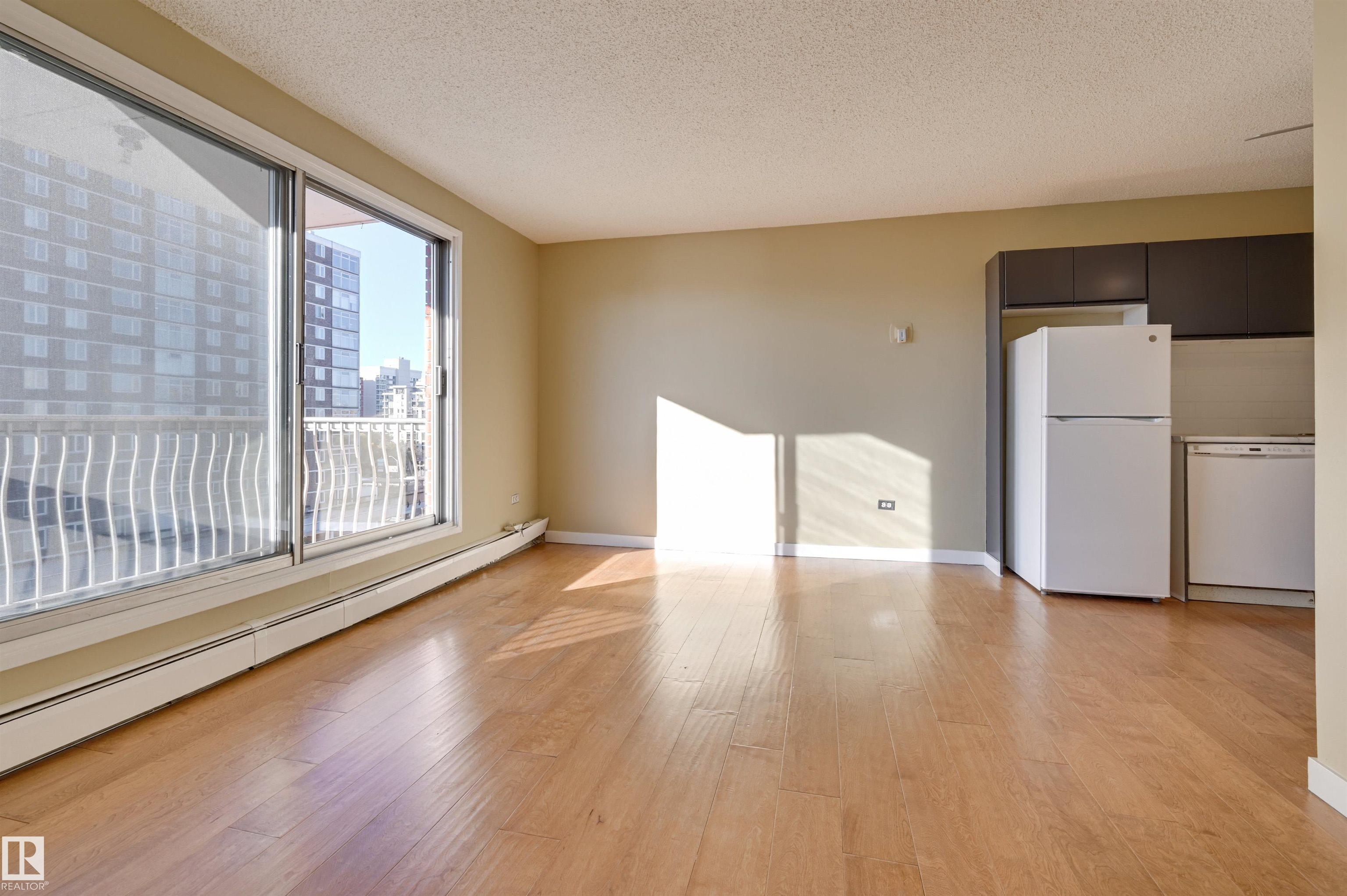 Photo 6 at 905 - 10150 117 Street NW, Wîhkwêntôwin, Edmonton