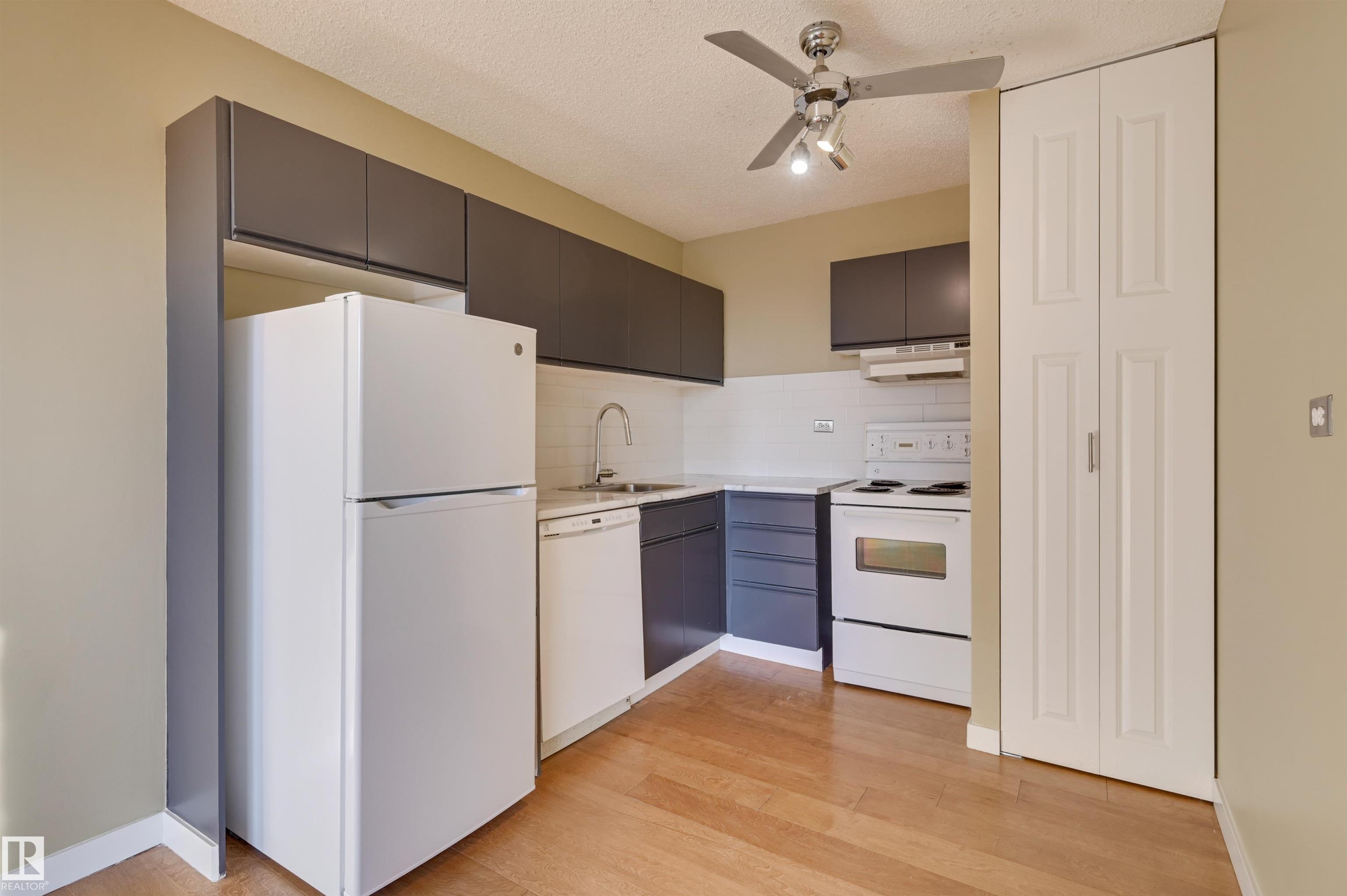 Photo 7 at 905 - 10150 117 Street NW, Wîhkwêntôwin, Edmonton