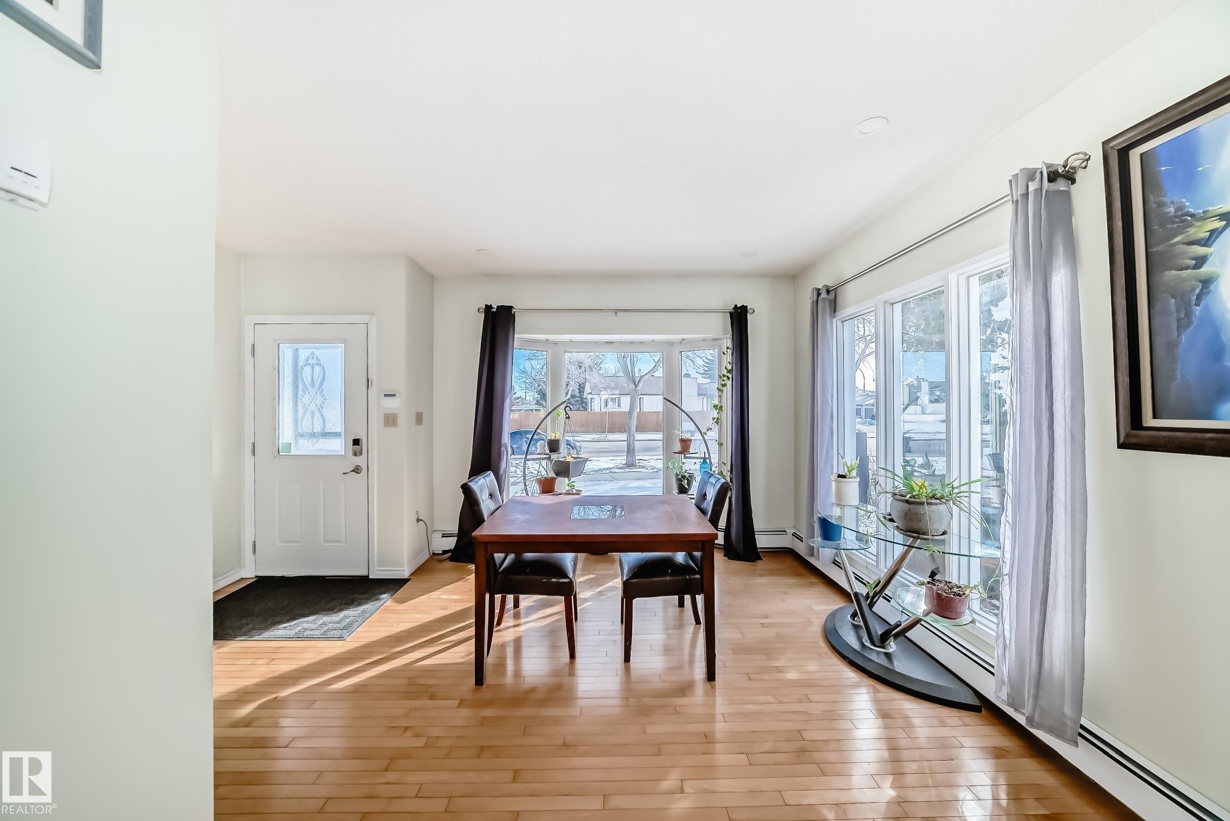 Photo 12 at 16232 100 Street NW, Lorelei, Edmonton