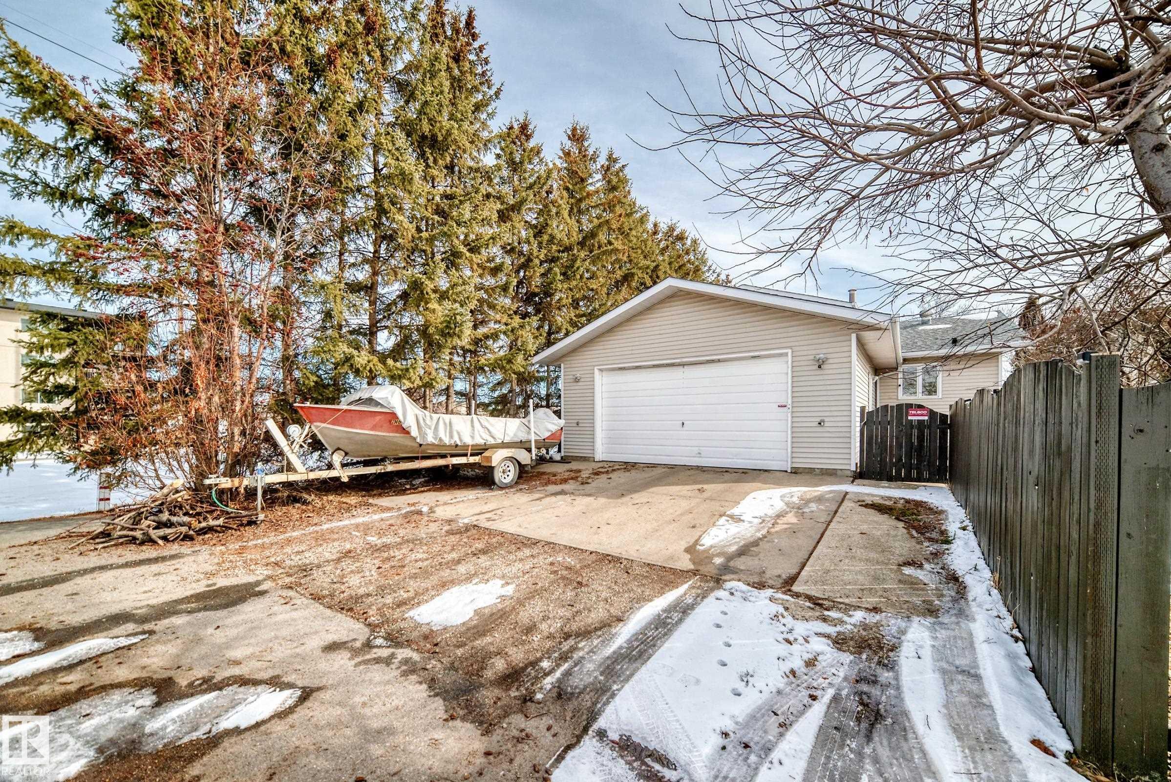 Photo 34 at 16232 100 Street NW, Lorelei, Edmonton