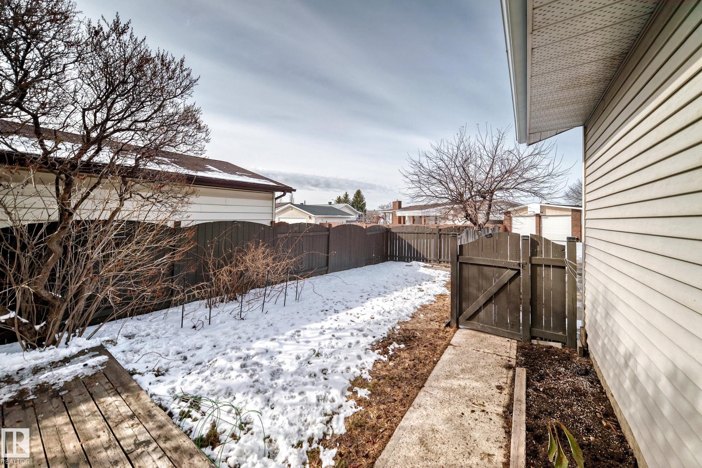 Photo 36 at 16232 100 Street NW, Lorelei, Edmonton