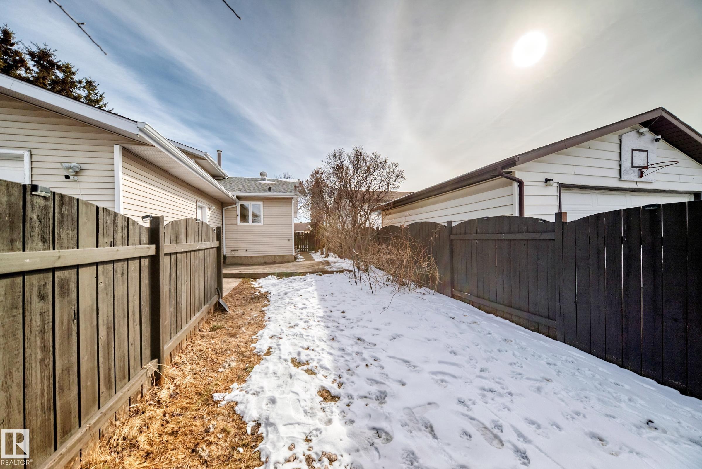 Photo 37 at 16232 100 Street NW, Lorelei, Edmonton