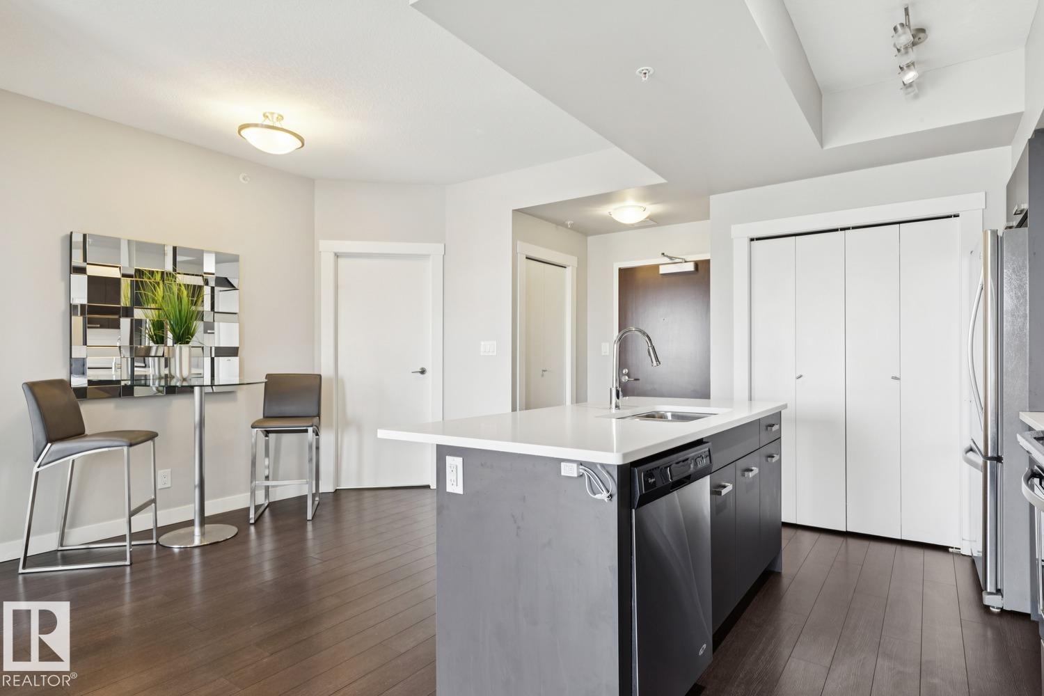 Photo 7 at 905 - 10410 102 Avenue NW, Downtown, Edmonton