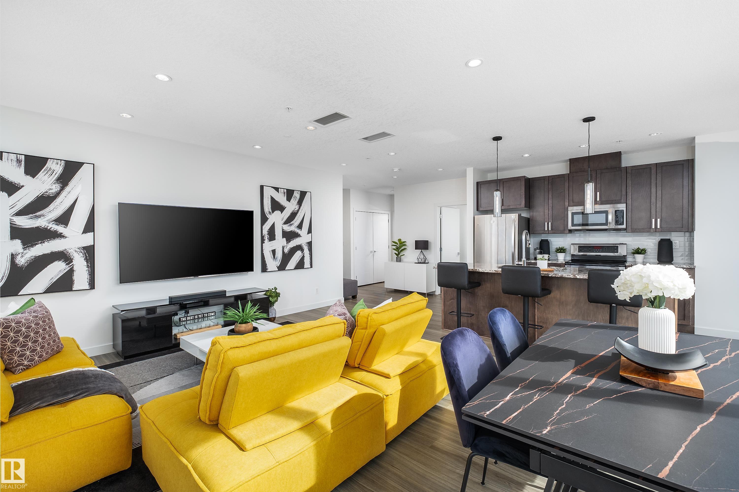 Photo 11 at 2107 - 10238 103 Street NW, Downtown, Edmonton