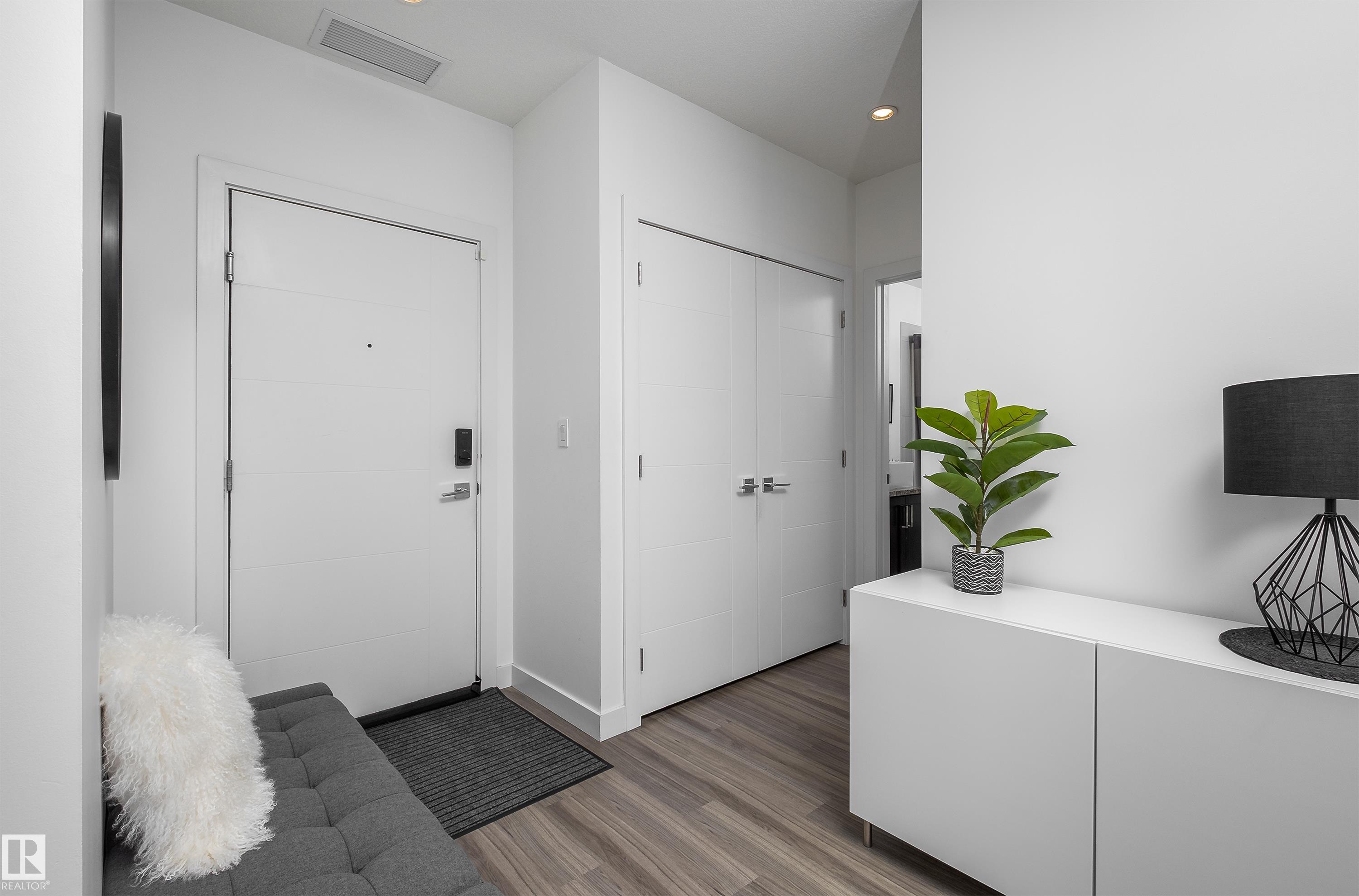 Photo 7 at 2107 - 10238 103 Street NW, Downtown, Edmonton