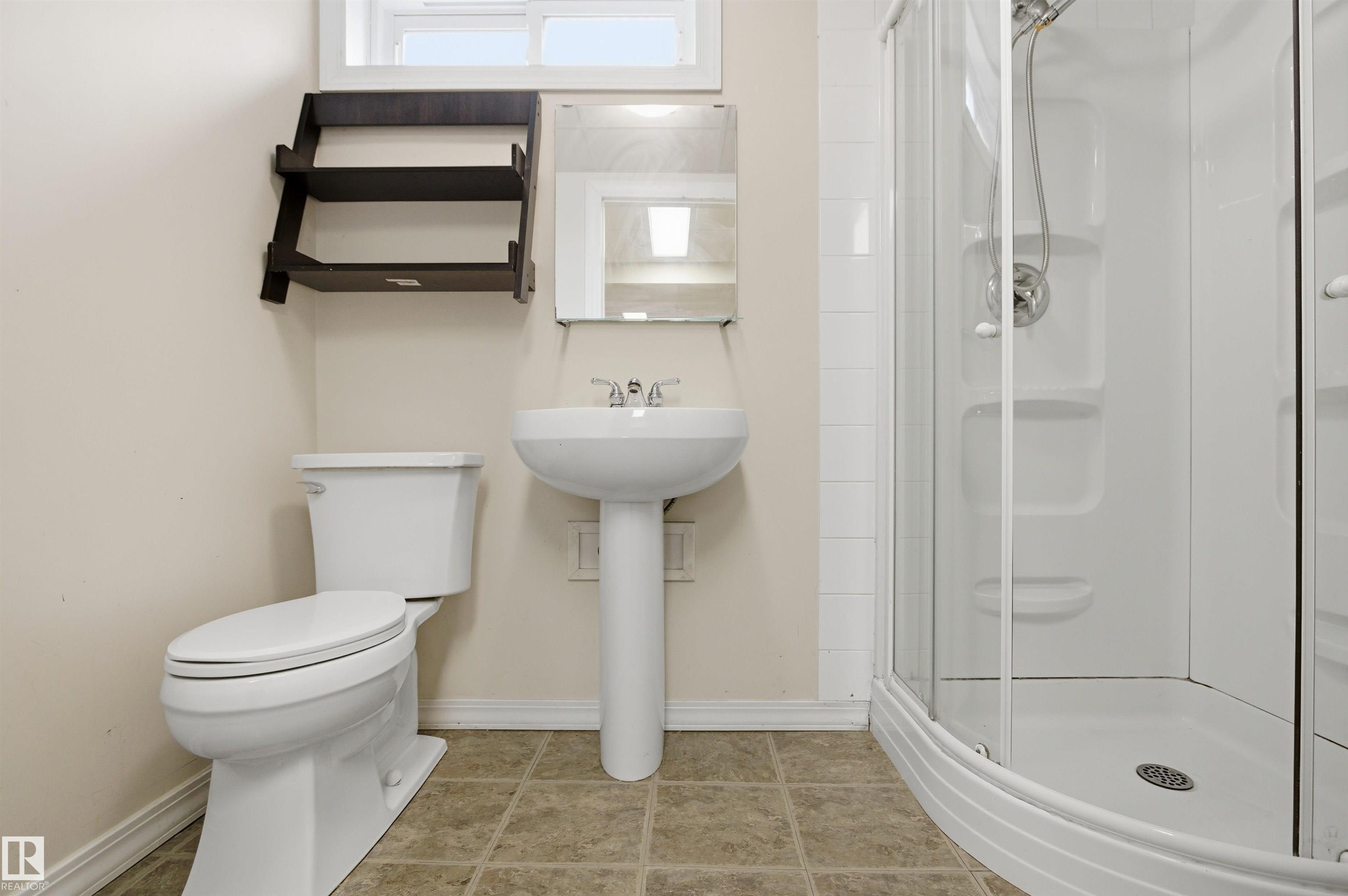 Photo 34 at 4203 52 Avenue, St. Vital, Beaumont