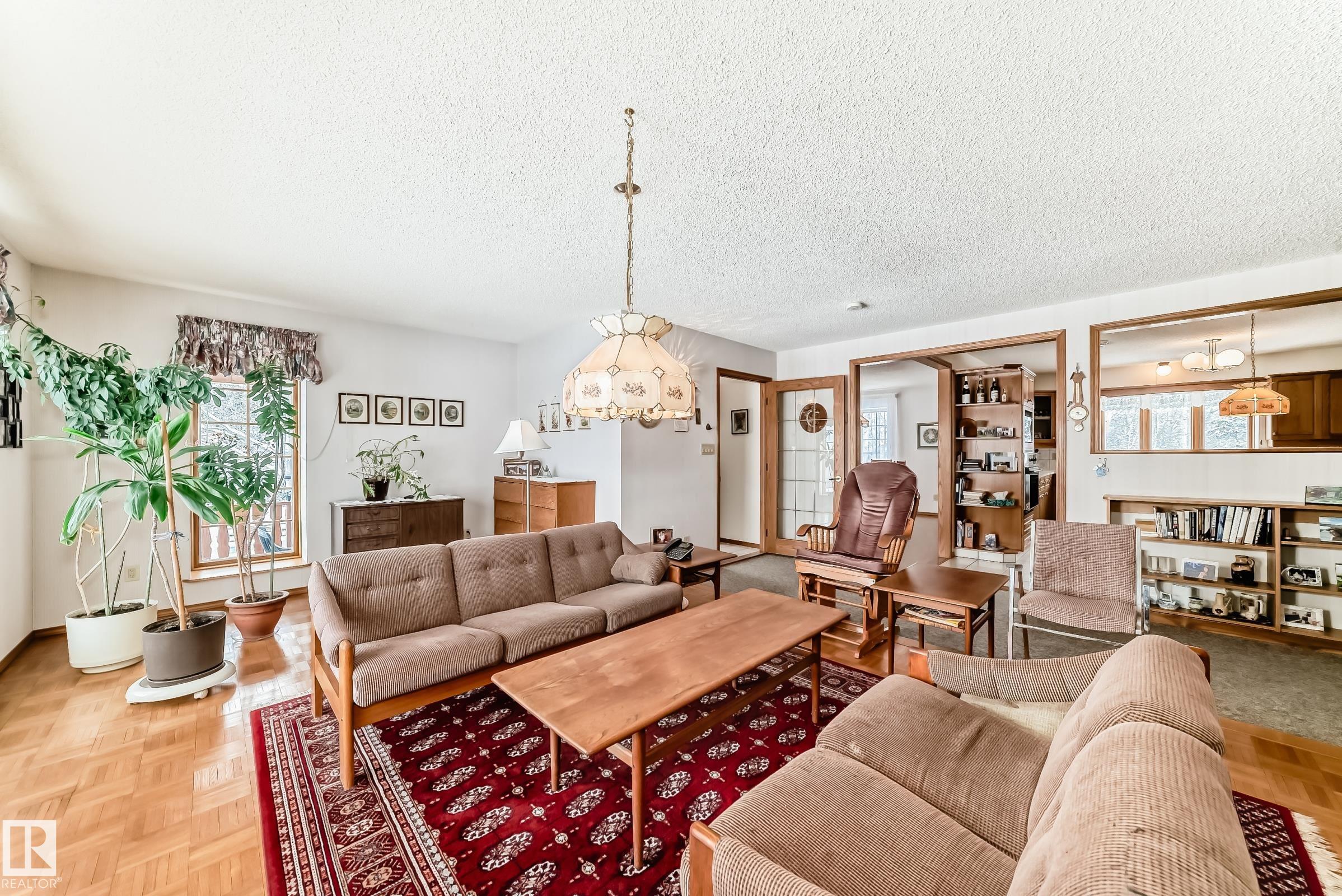 Photo 10 at 3 - 53333 Rge Road 20, Chateau Heights, Rural Parkland County