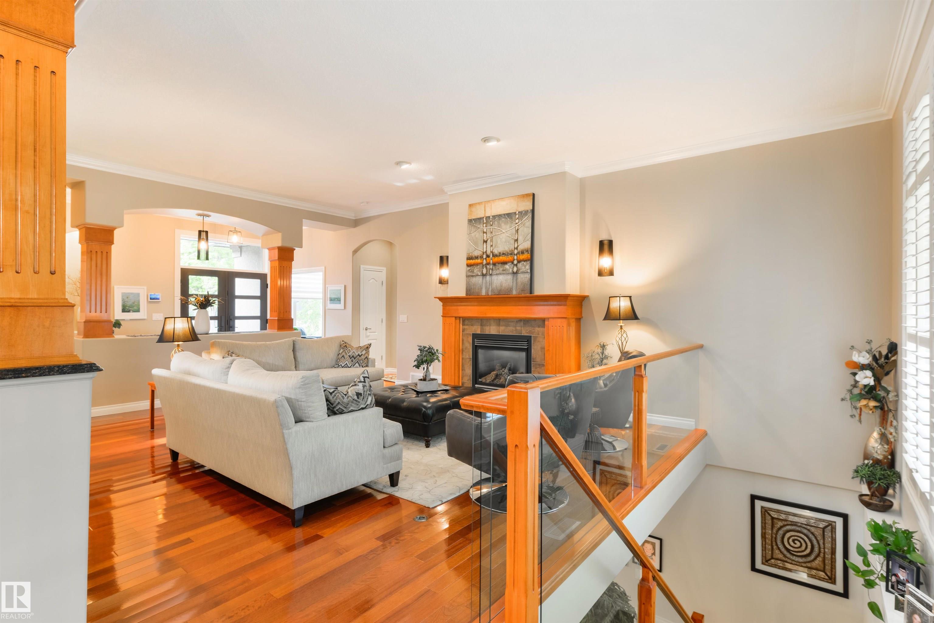 Photo 13 at 310 Caldwell Close NW, Cameron Heights, Edmonton