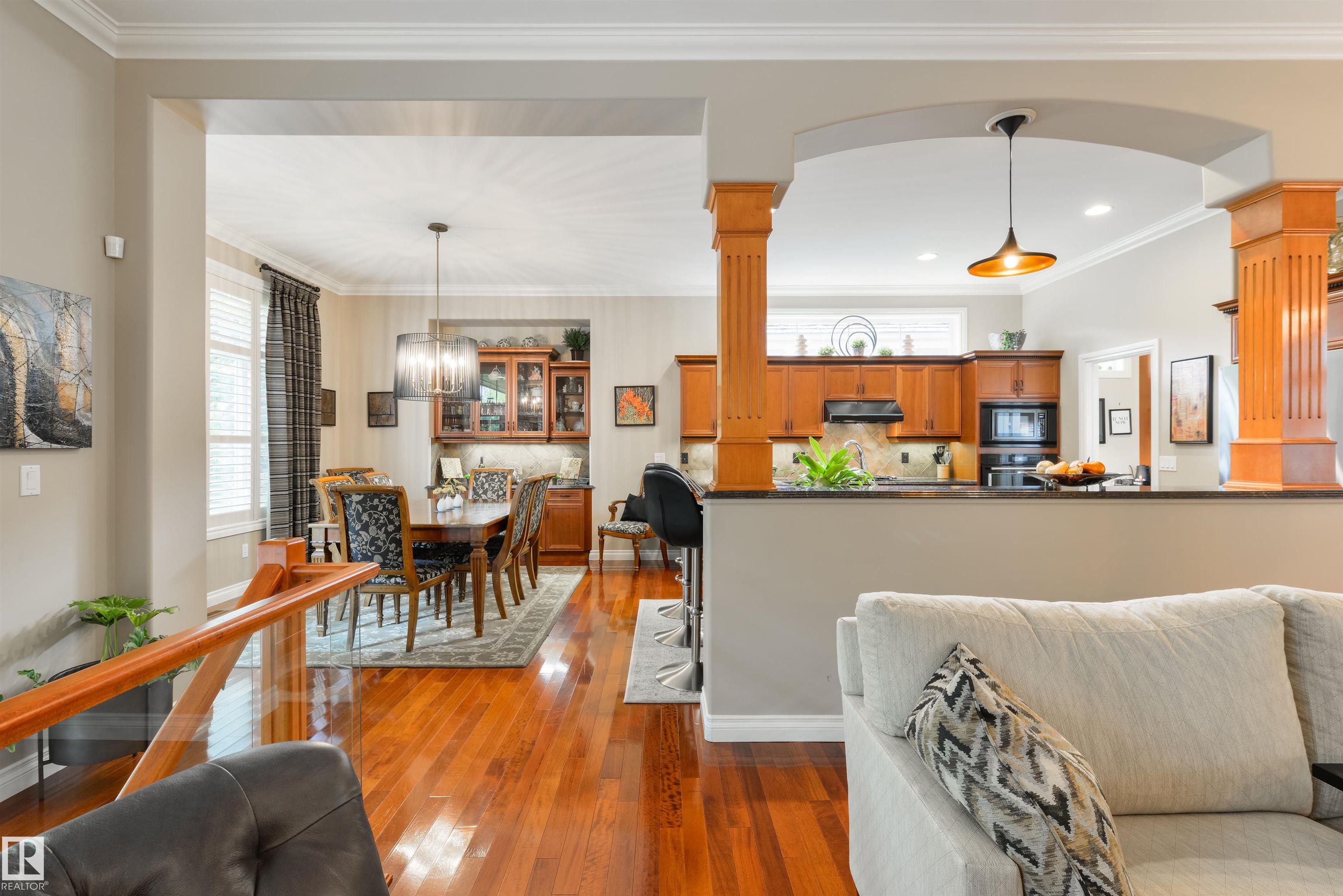 Photo 14 at 310 Caldwell Close NW, Cameron Heights, Edmonton