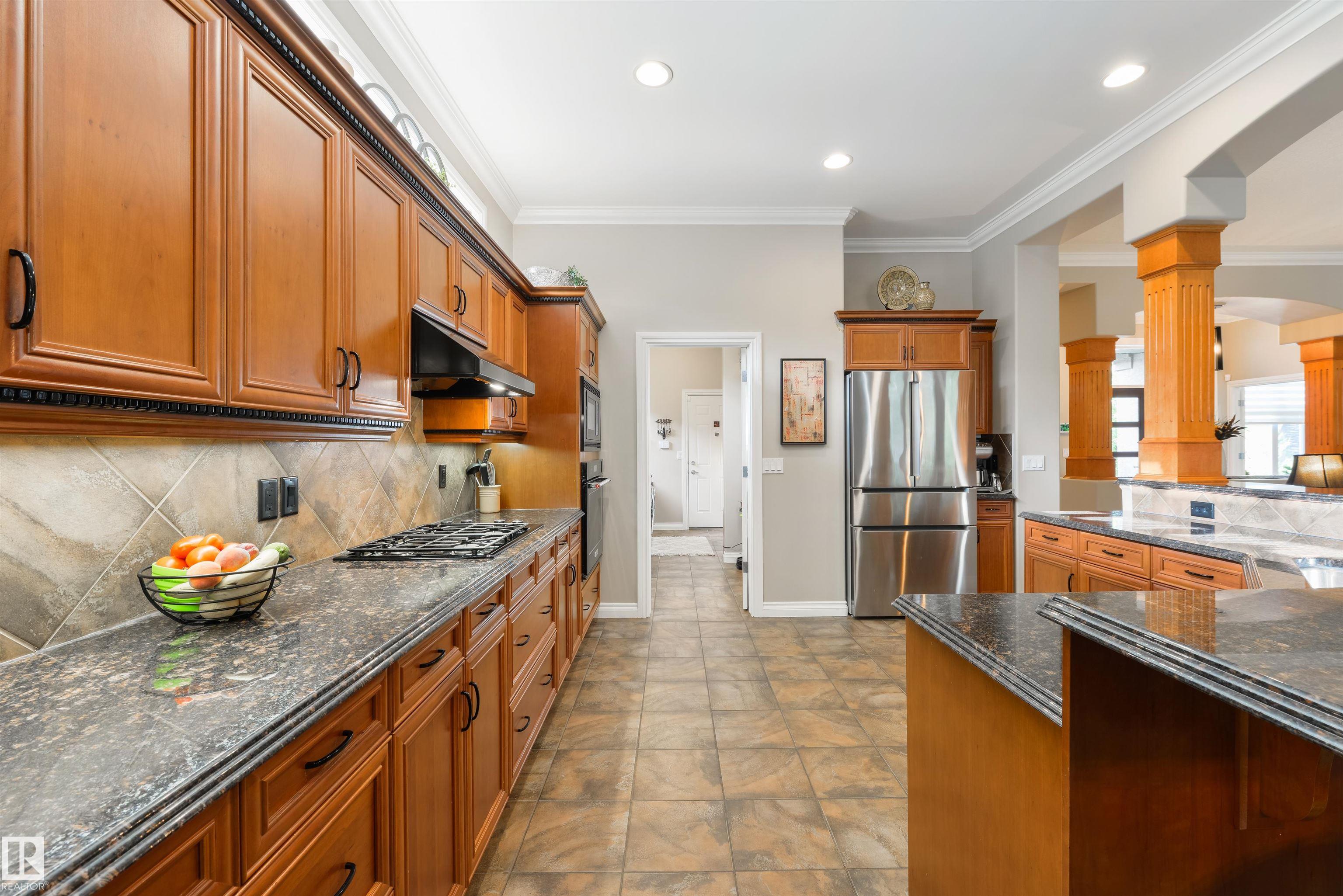 Photo 17 at 310 Caldwell Close NW, Cameron Heights, Edmonton