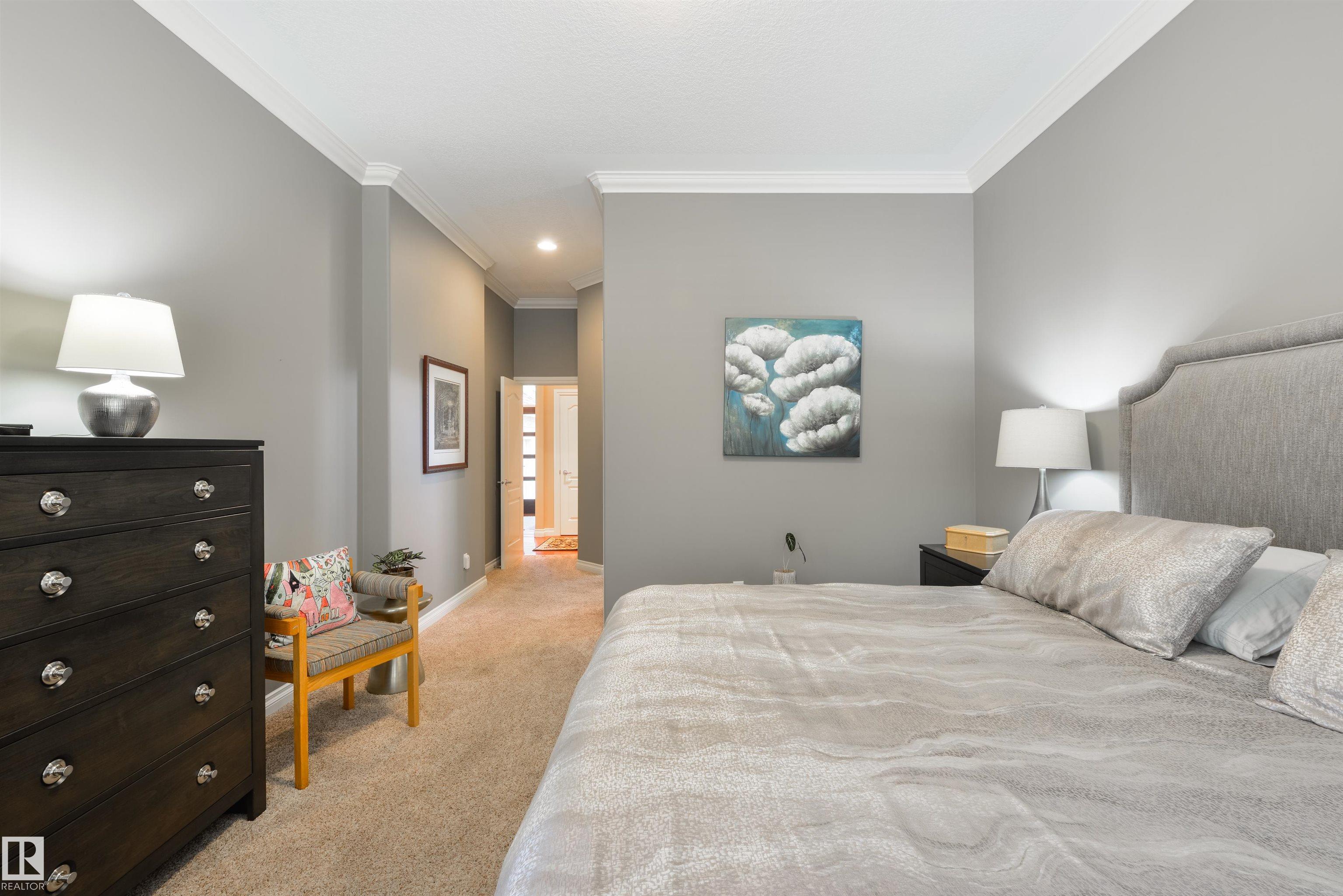 Photo 25 at 310 Caldwell Close NW, Cameron Heights, Edmonton