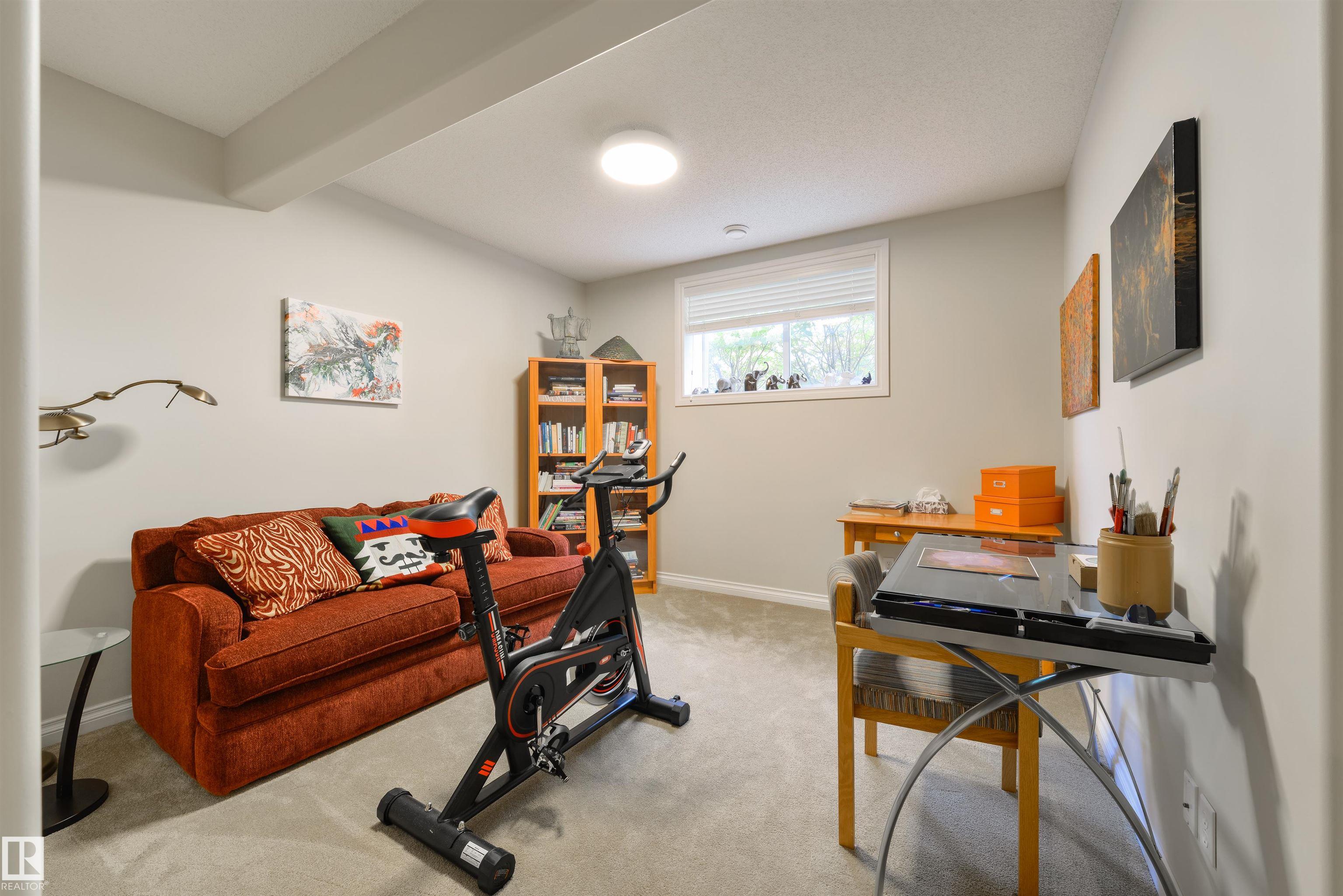 Photo 39 at 310 Caldwell Close NW, Cameron Heights, Edmonton