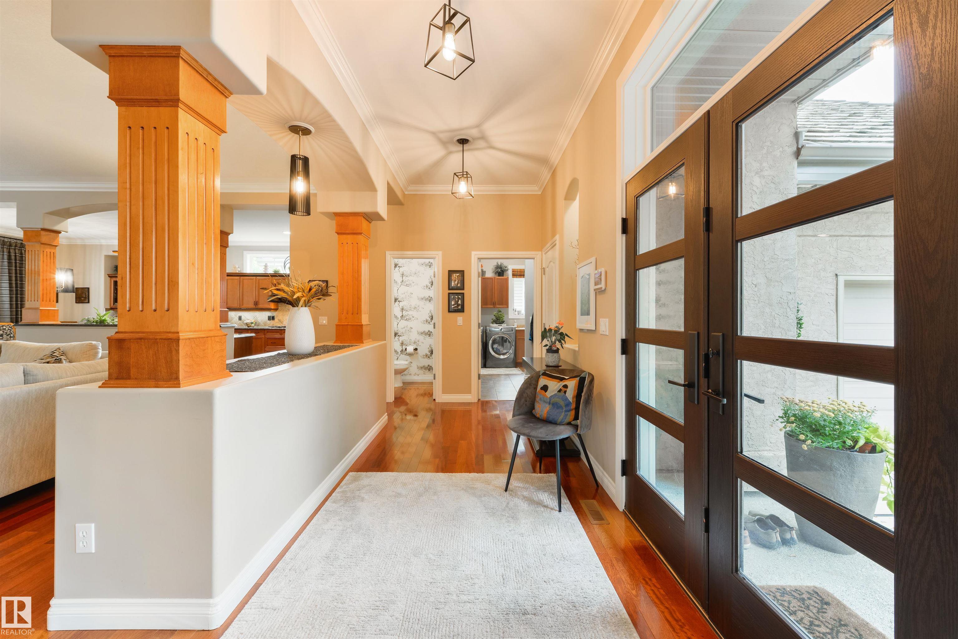 Photo 6 at 310 Caldwell Close NW, Cameron Heights, Edmonton